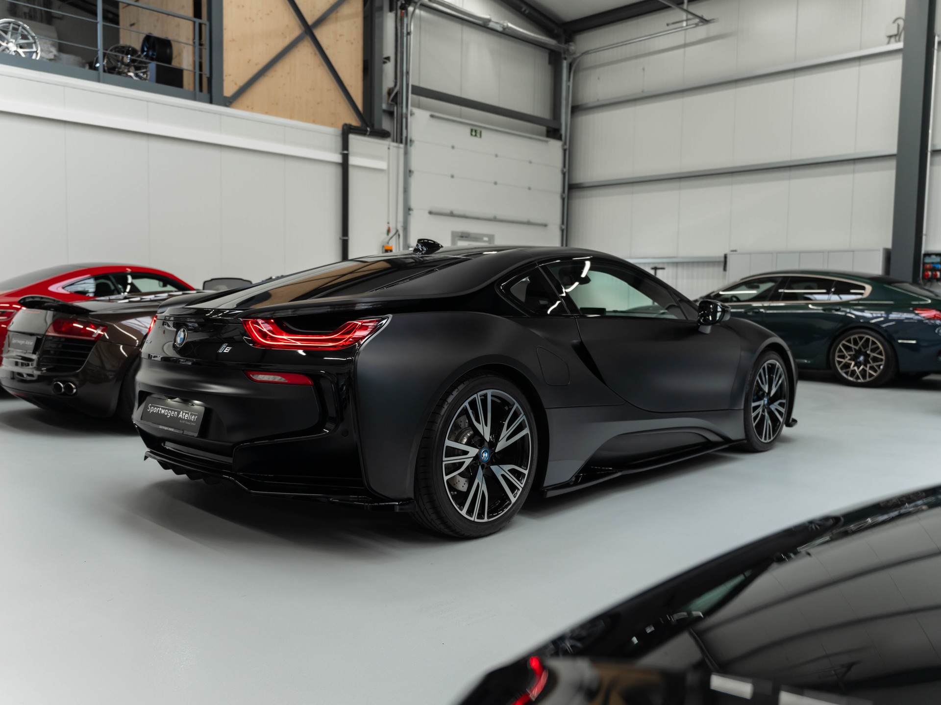 BMW i8 Coupé Facelift Frozen Black / PROTONIC Edition-image-4
