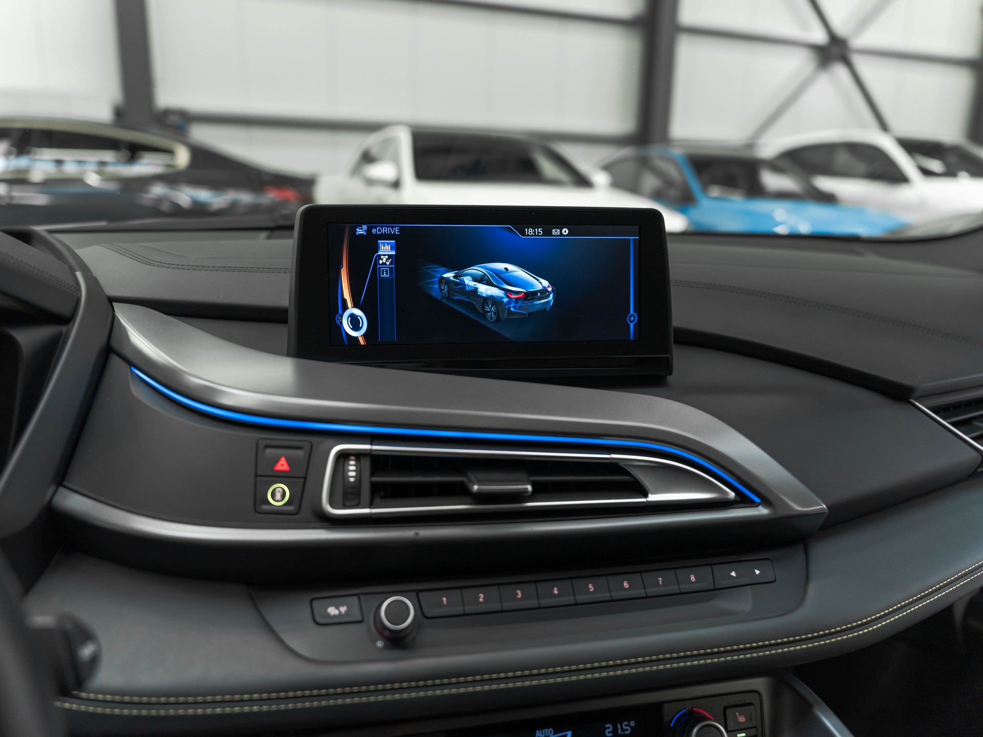 BMW i8 Coupé Facelift Frozen Black / PROTONIC Edition-image-25