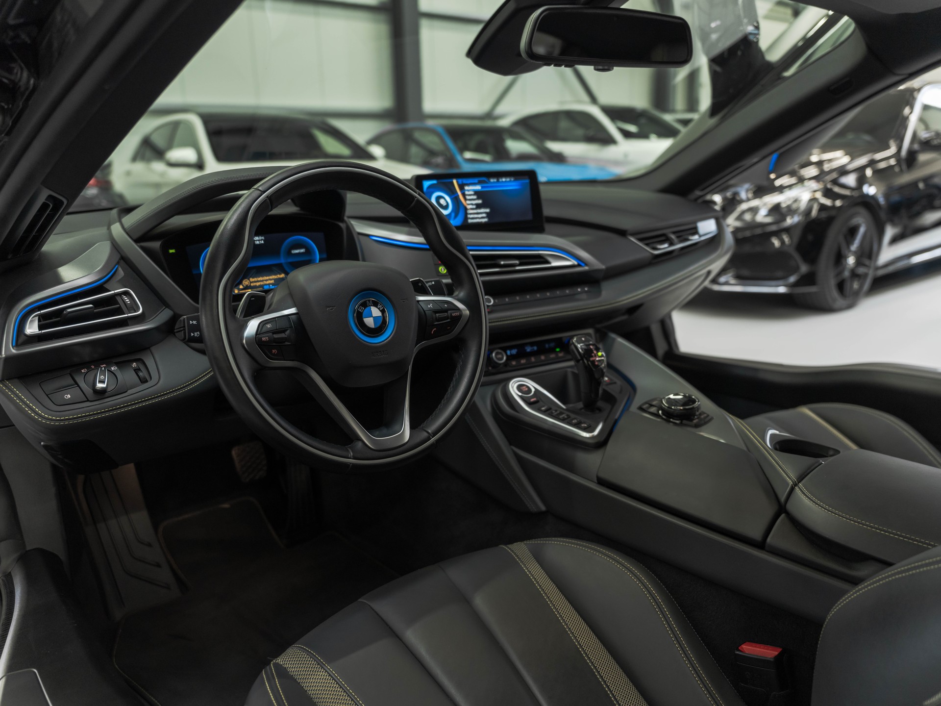 BMW i8 Coupé Facelift Frozen Black / PROTONIC Edition-image-8