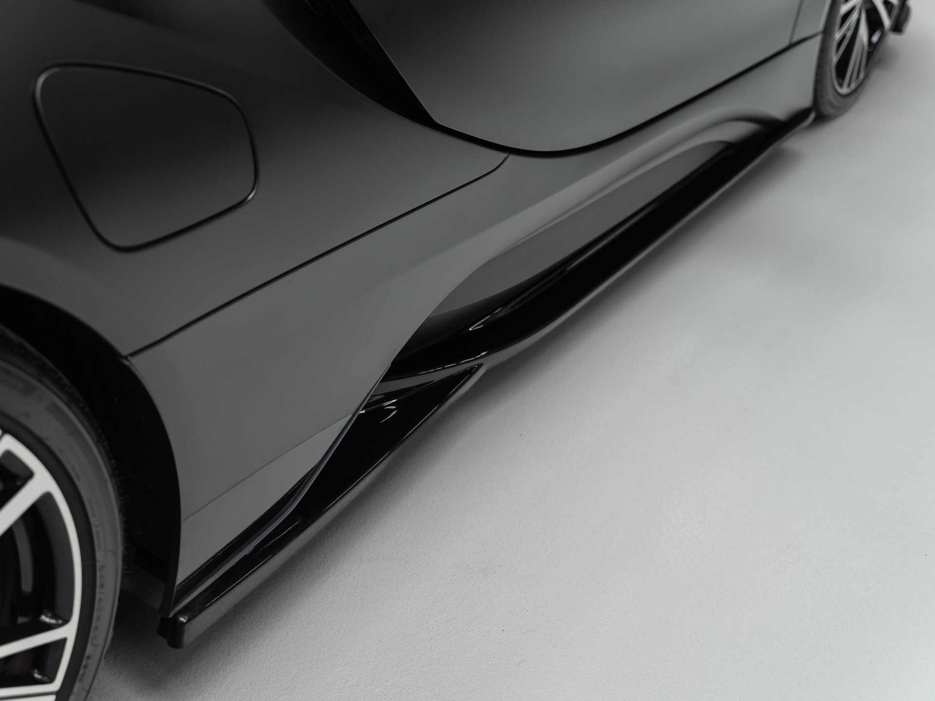 BMW i8 Coupé Facelift Frozen Black / PROTONIC Edition-image-17