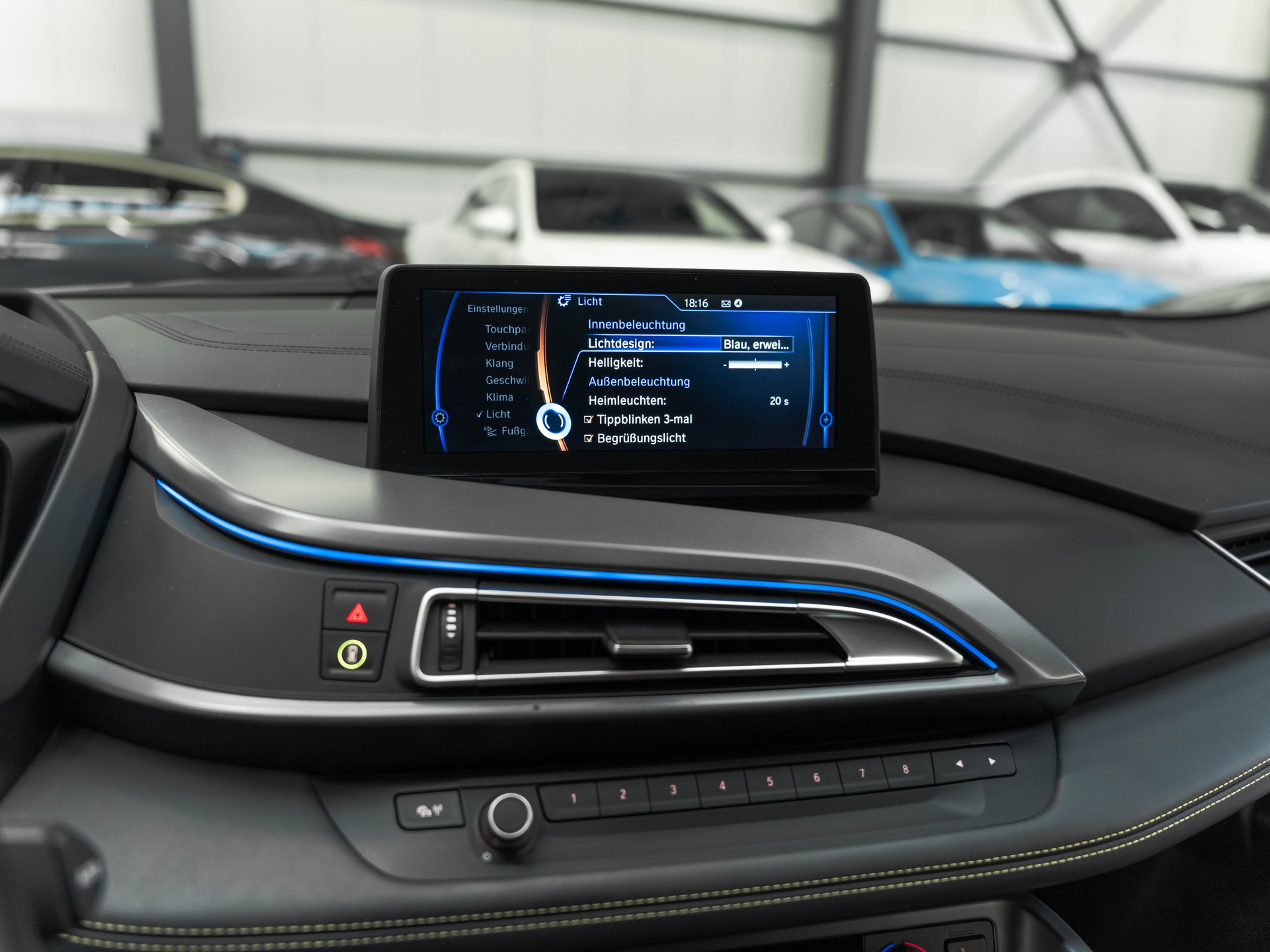 BMW i8 Coupé Facelift Frozen Black / PROTONIC Edition-image-27
