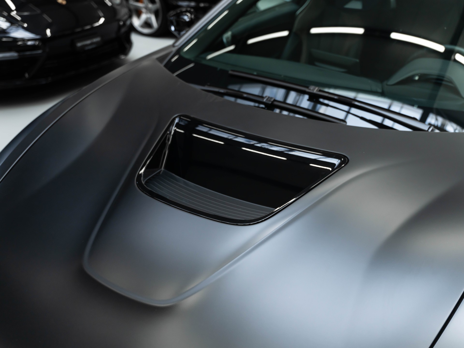 BMW i8 Coupé Facelift Frozen Black / PROTONIC Edition-image-14