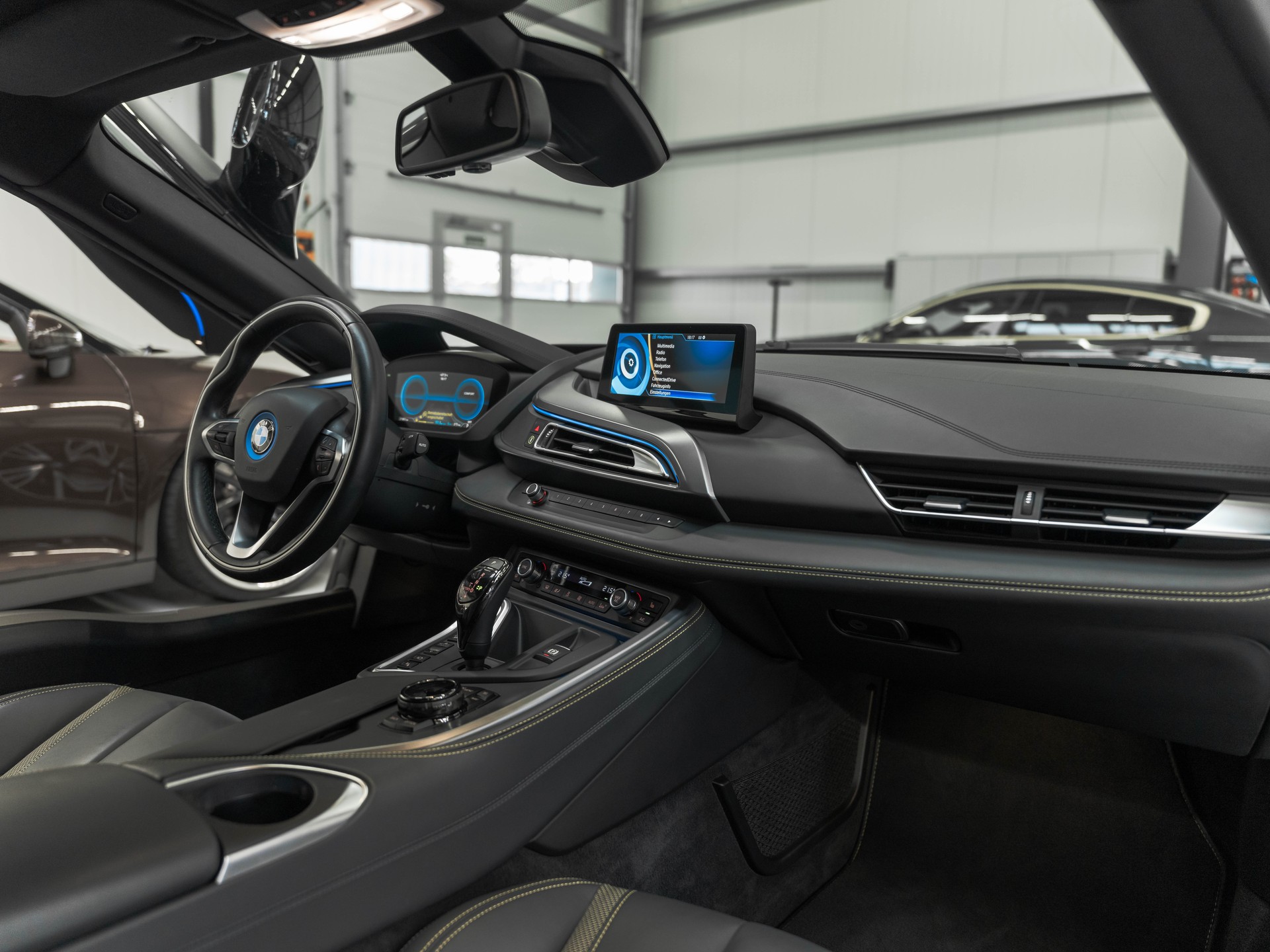 BMW i8 Coupé Facelift Frozen Black / PROTONIC Edition-image-29