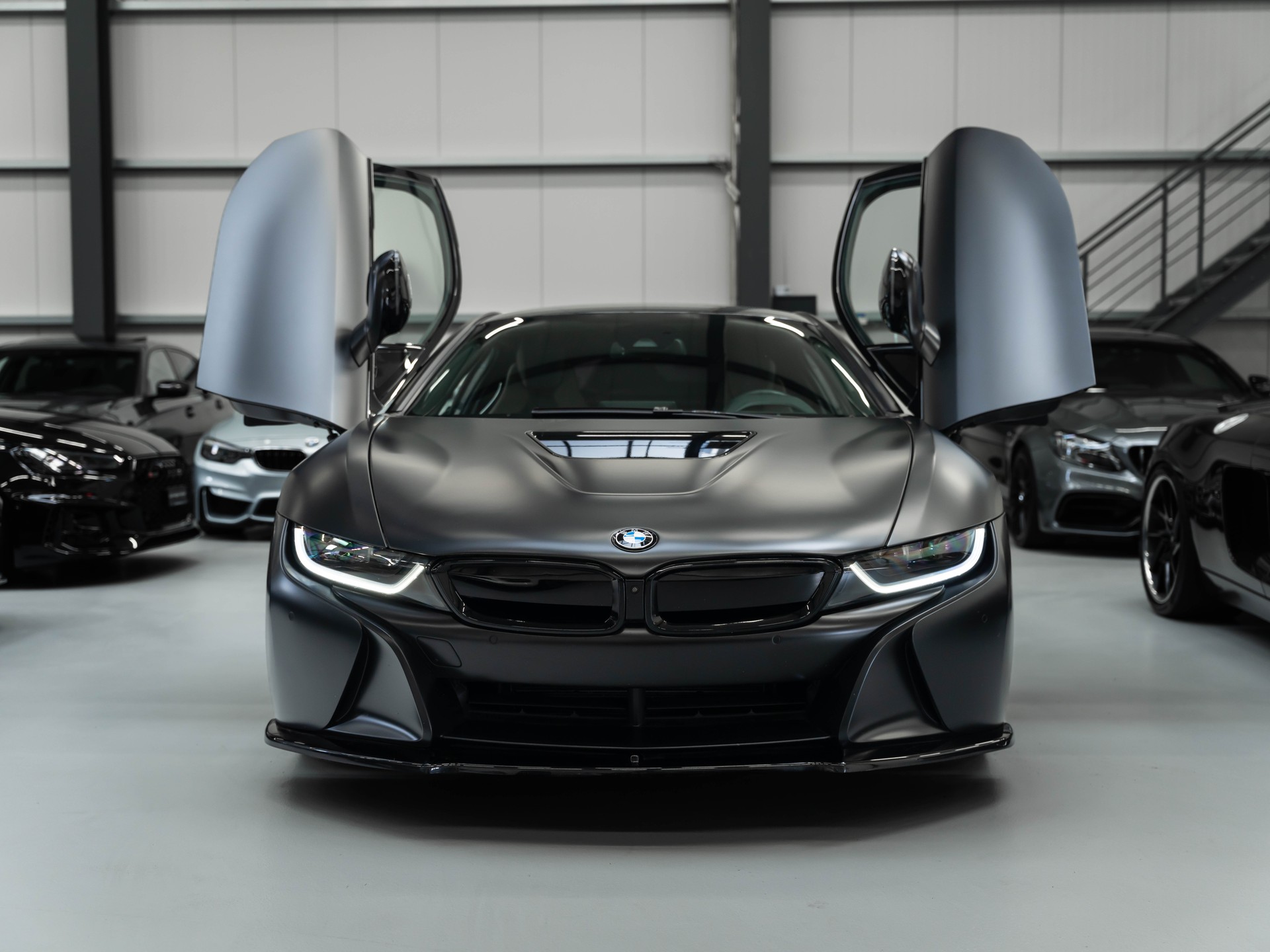 BMW i8 Coupé Facelift Frozen Black / PROTONIC Edition-image-7