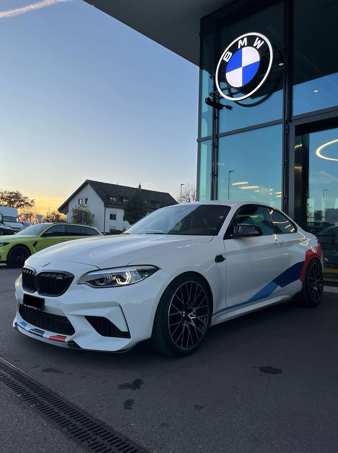 BMW M2 Competition-image-3