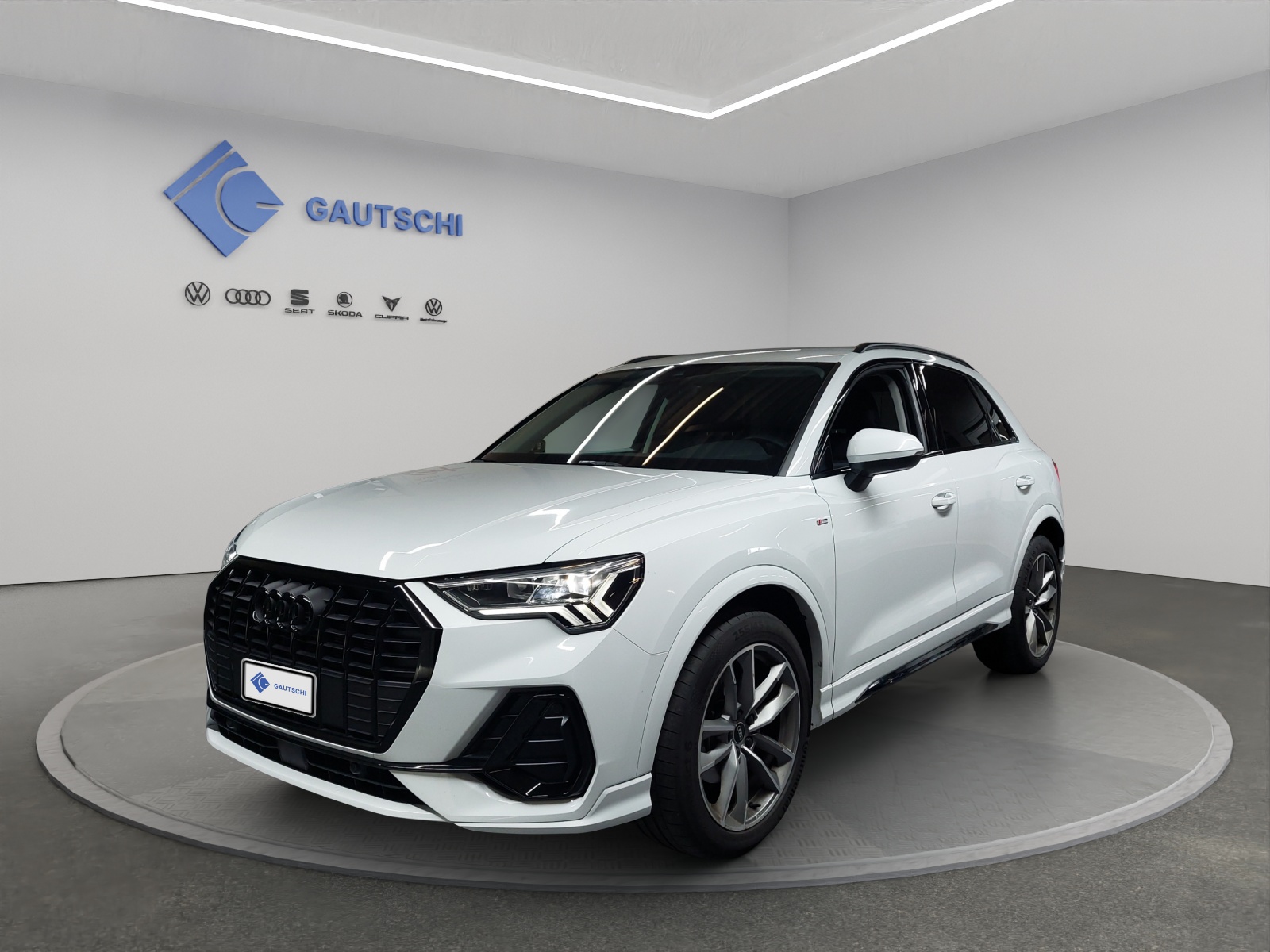 AUDI Q3 35 TDI S line quattro S-tronic-image-0