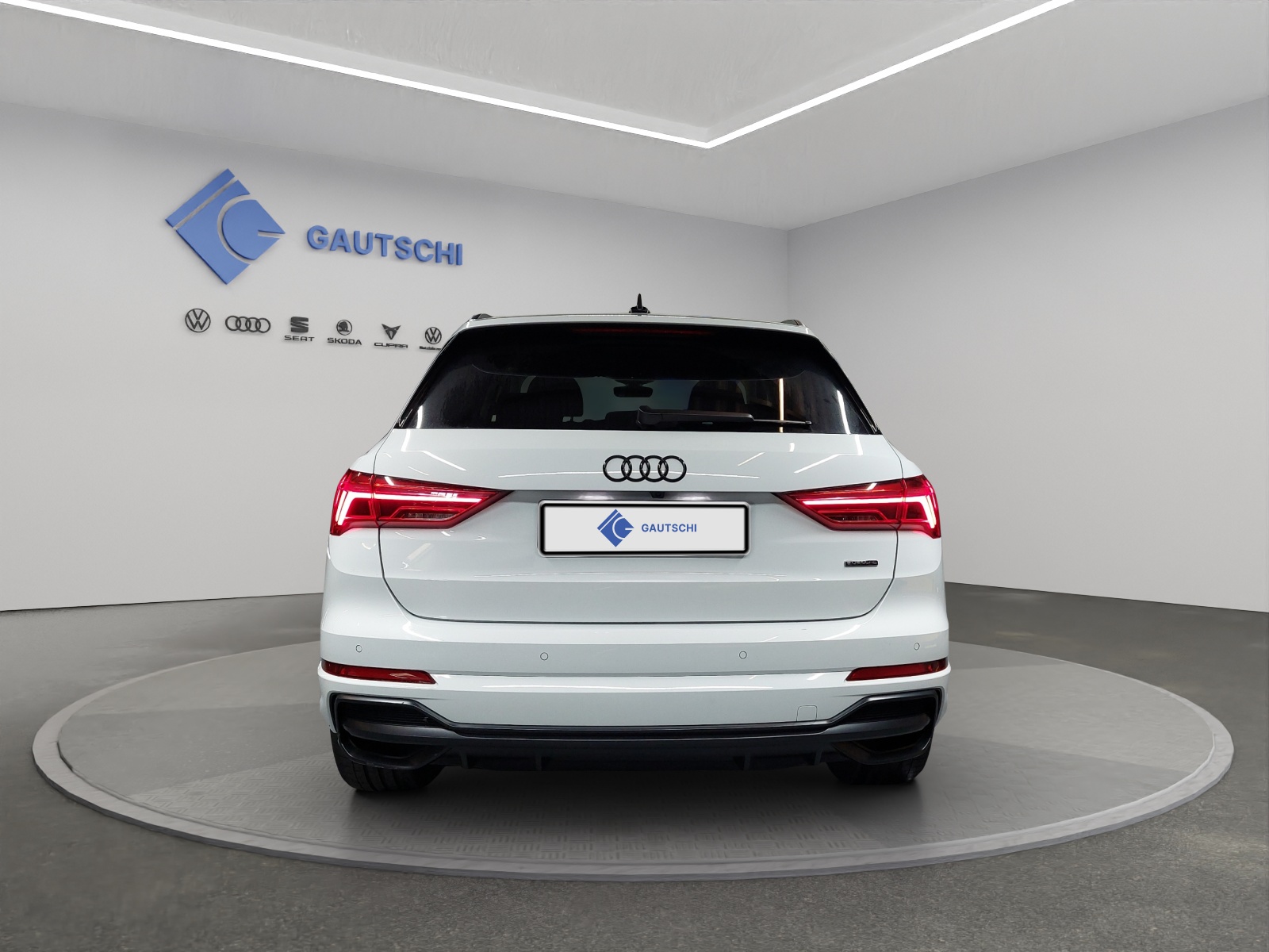 AUDI Q3 35 TDI S line quattro S-tronic-image-3