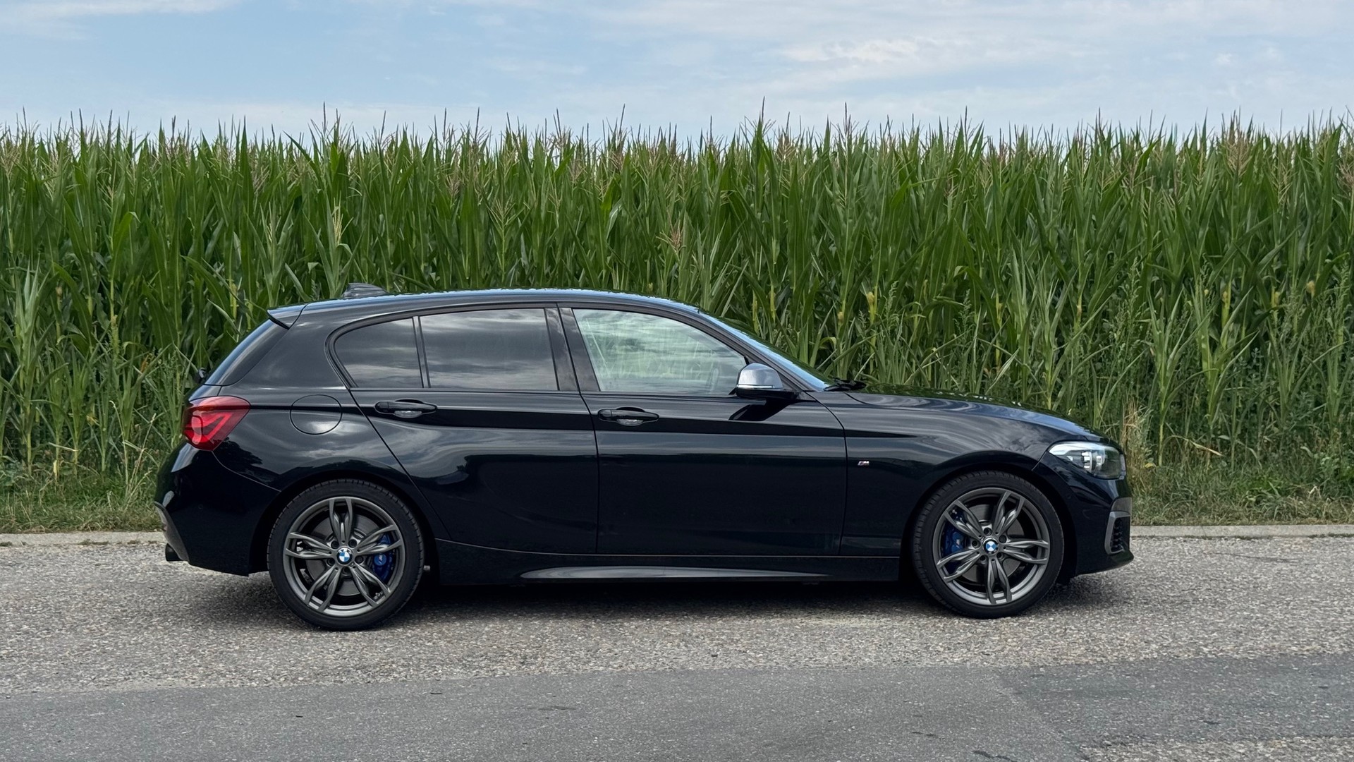 BMW M140i xDrive Steptronic-image-5