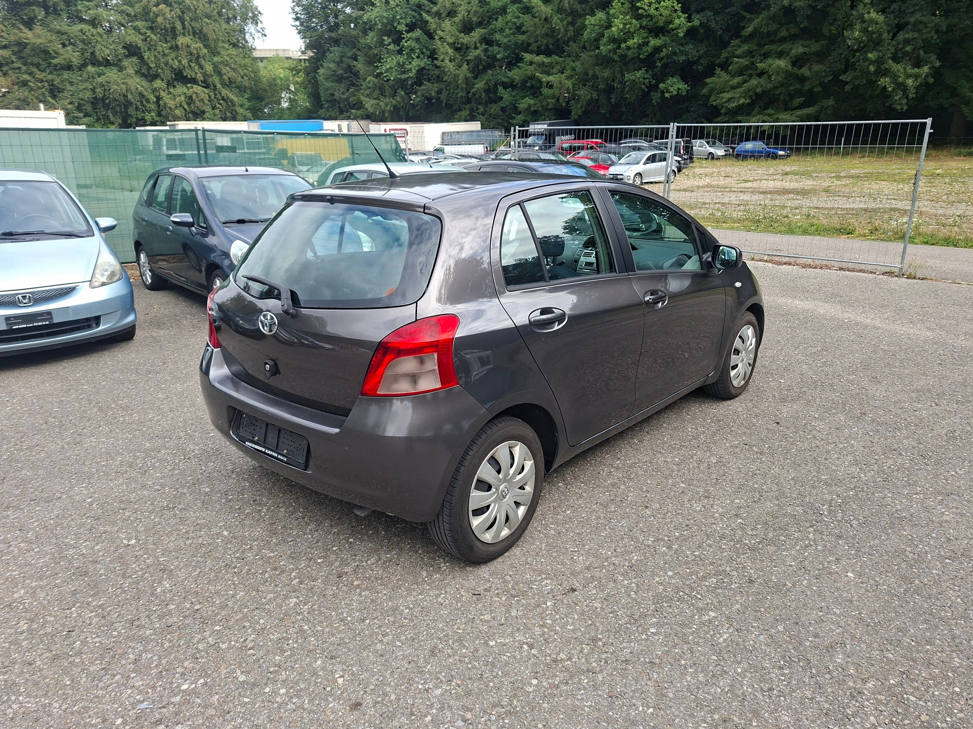 TOYOTA Yaris 1.3 Linea Luna-image-6
