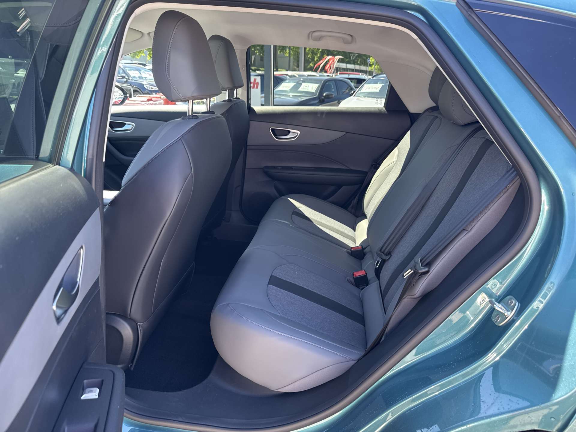 MG 4 EV 64kWh Premium Facelift Automat-image-6