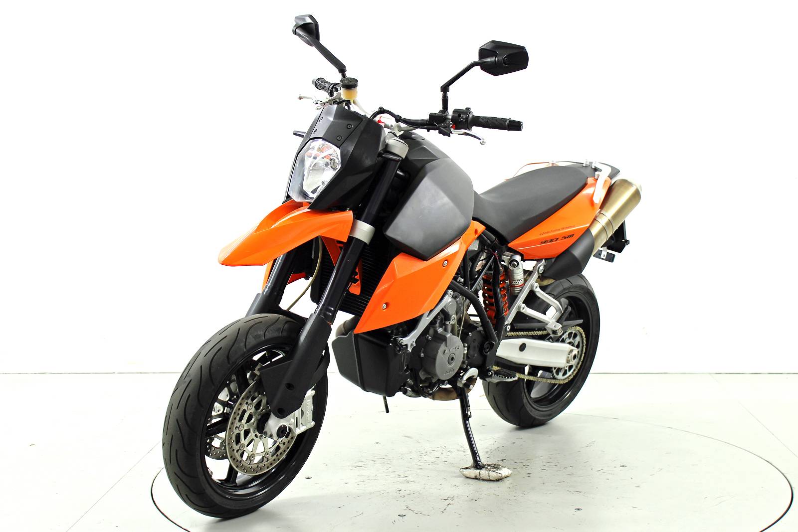KTM 990 Supermoto R-showroom-element-2