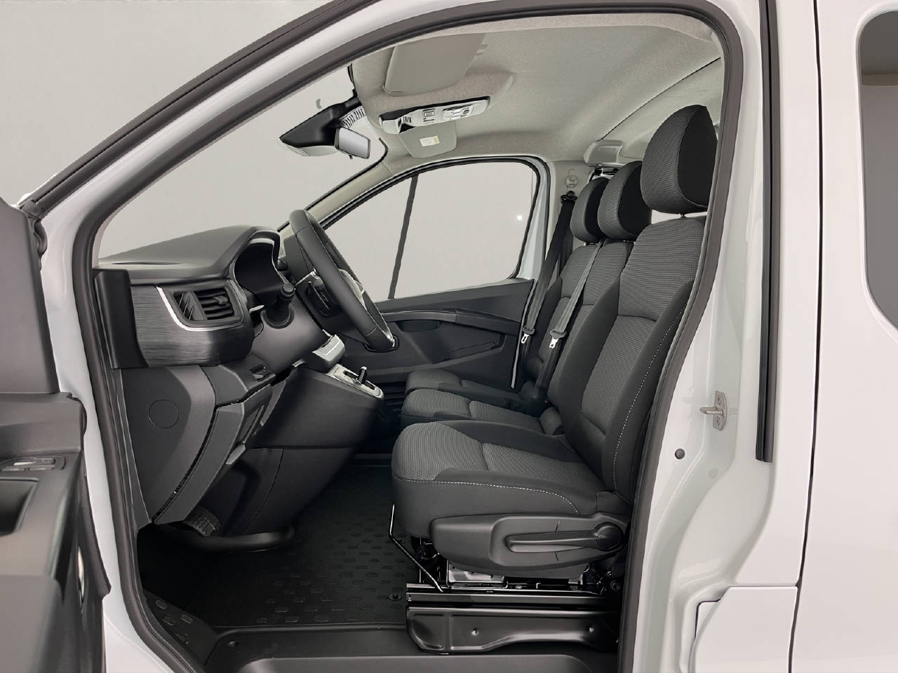 RENAULT Trafic Grand Passenger 2.0 dCi Blue 150 evolution-image-7