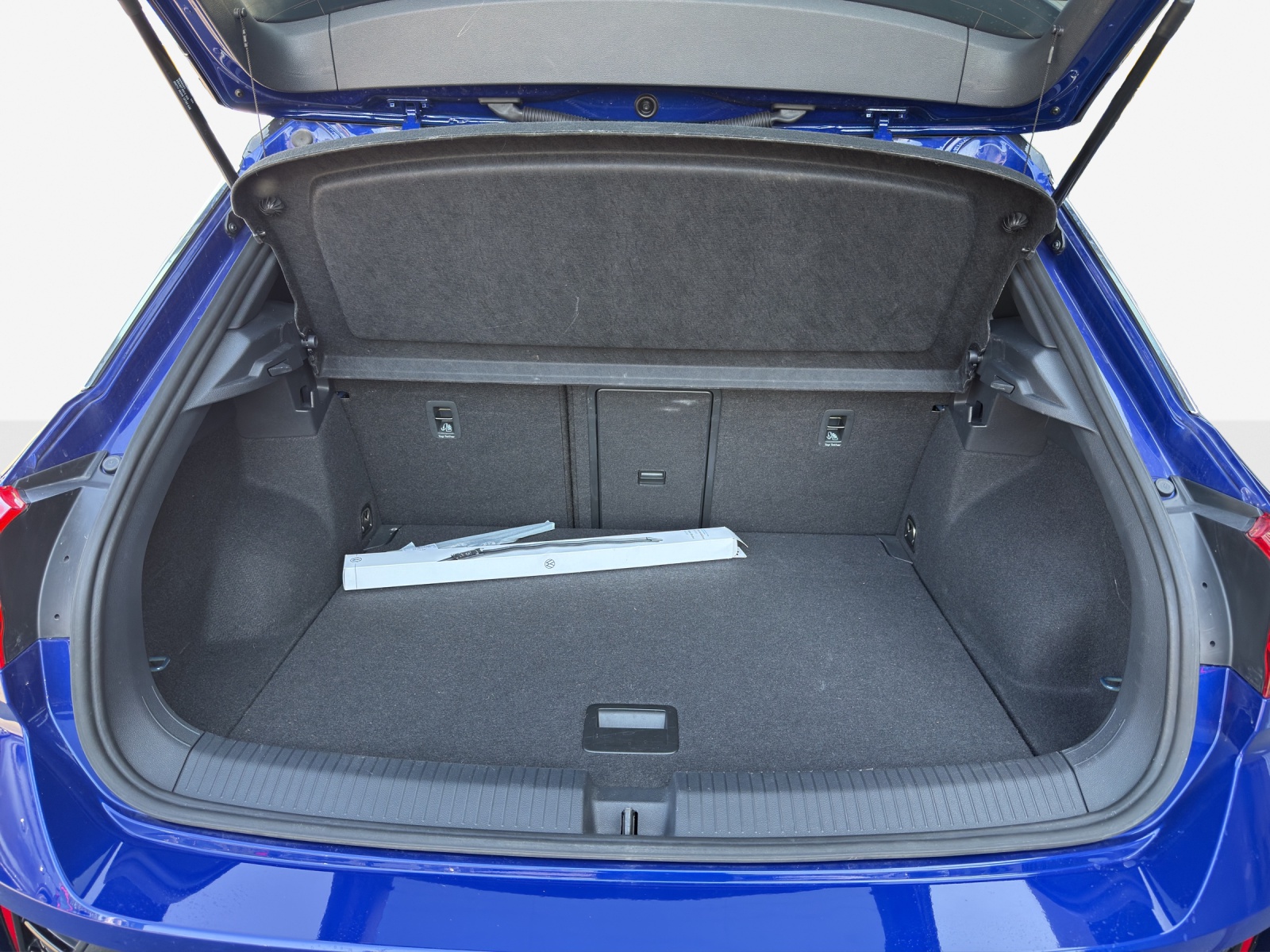 VW T-Roc 2.0 TSI R DSG 4Motion-image-12