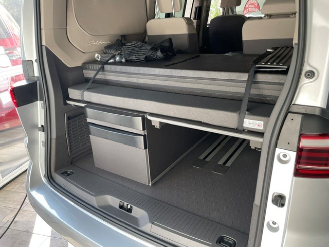 VW California 2.0 TDI Beach Camper Liberty-image-0