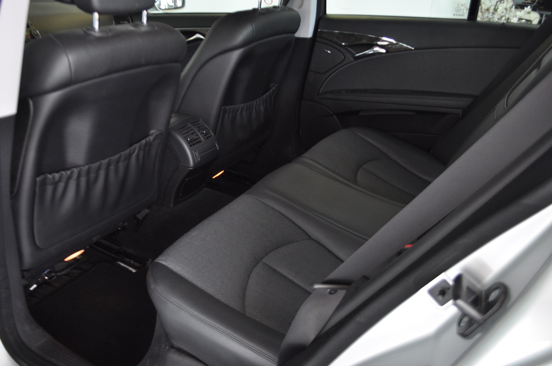 MERCEDES-BENZ E 280 Avantgarde 4Matic Automatic-image-9