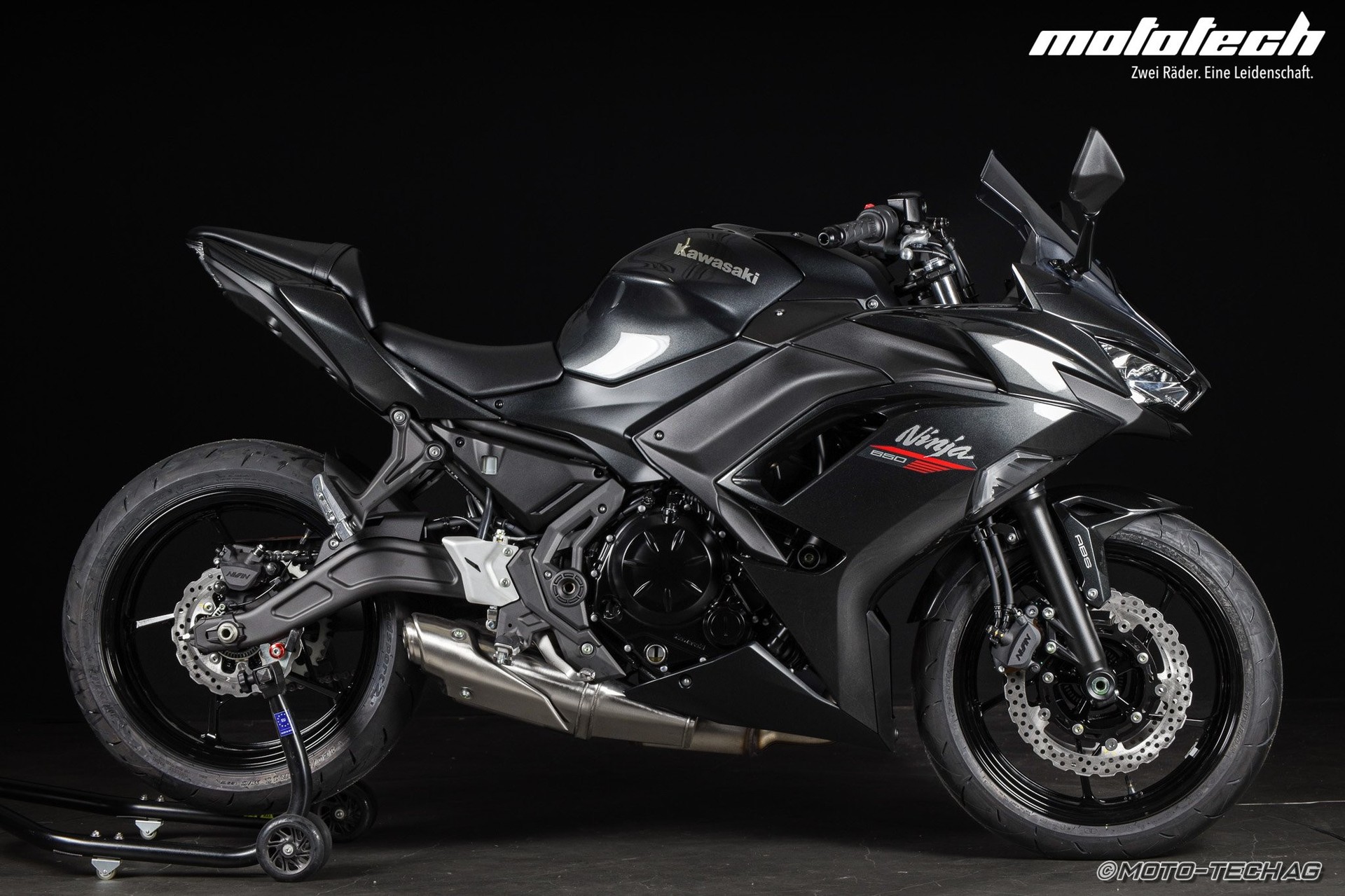 KAWASAKI Ninja 650 MY26-showroom-element-1