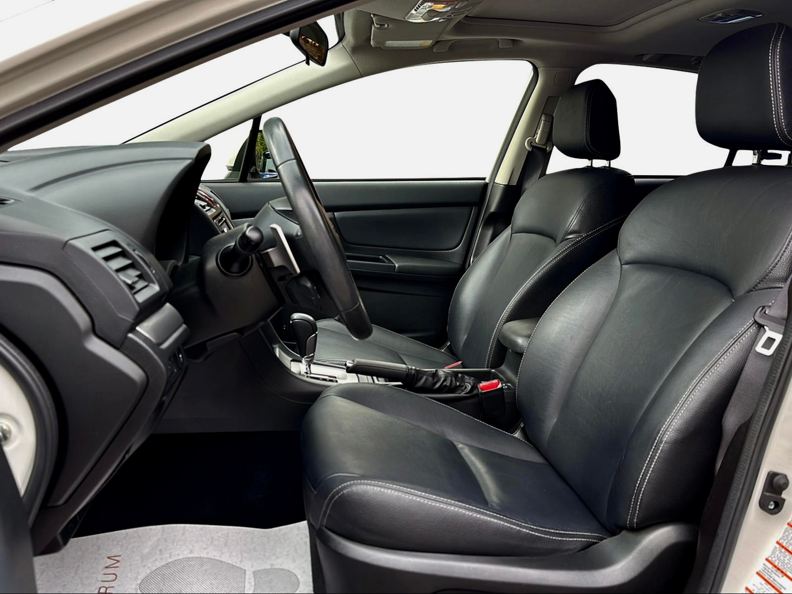 SUBARU XV 2.0 Swiss Two AWD CVT-image-8