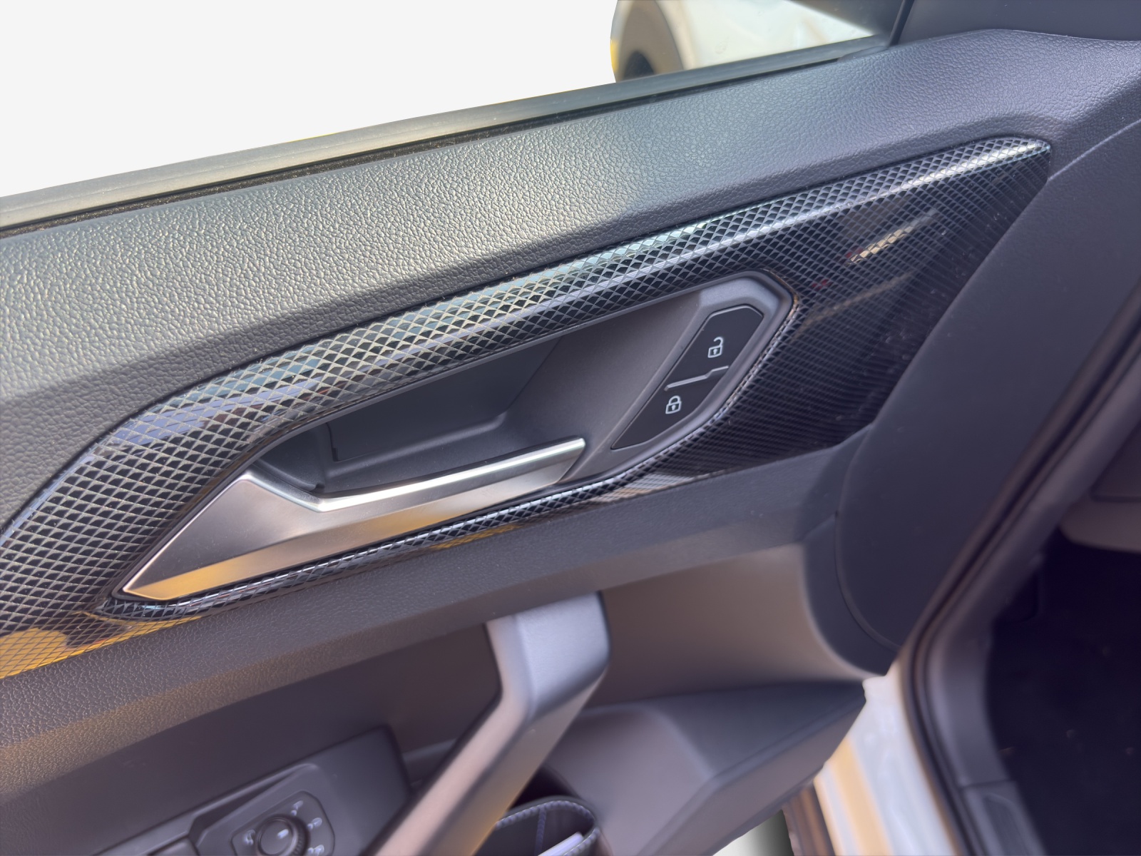 VW NEW T-Cross-image-15