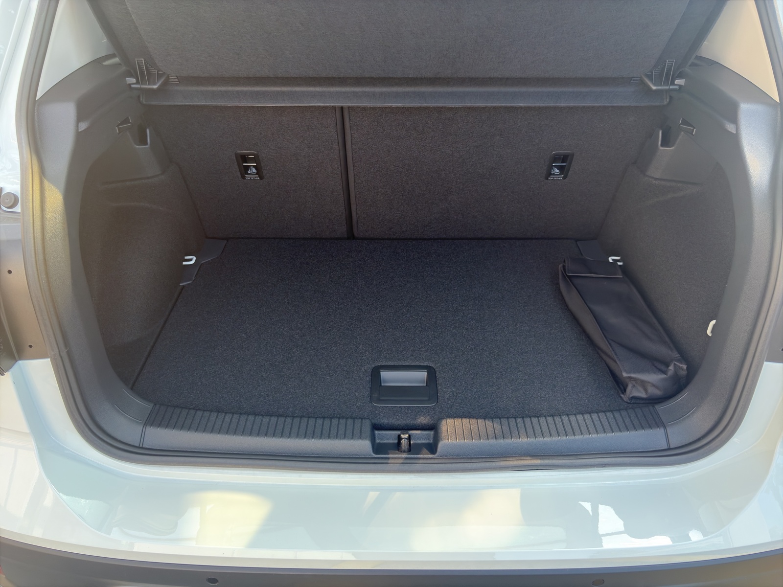 VW NEW T-Cross-image-12
