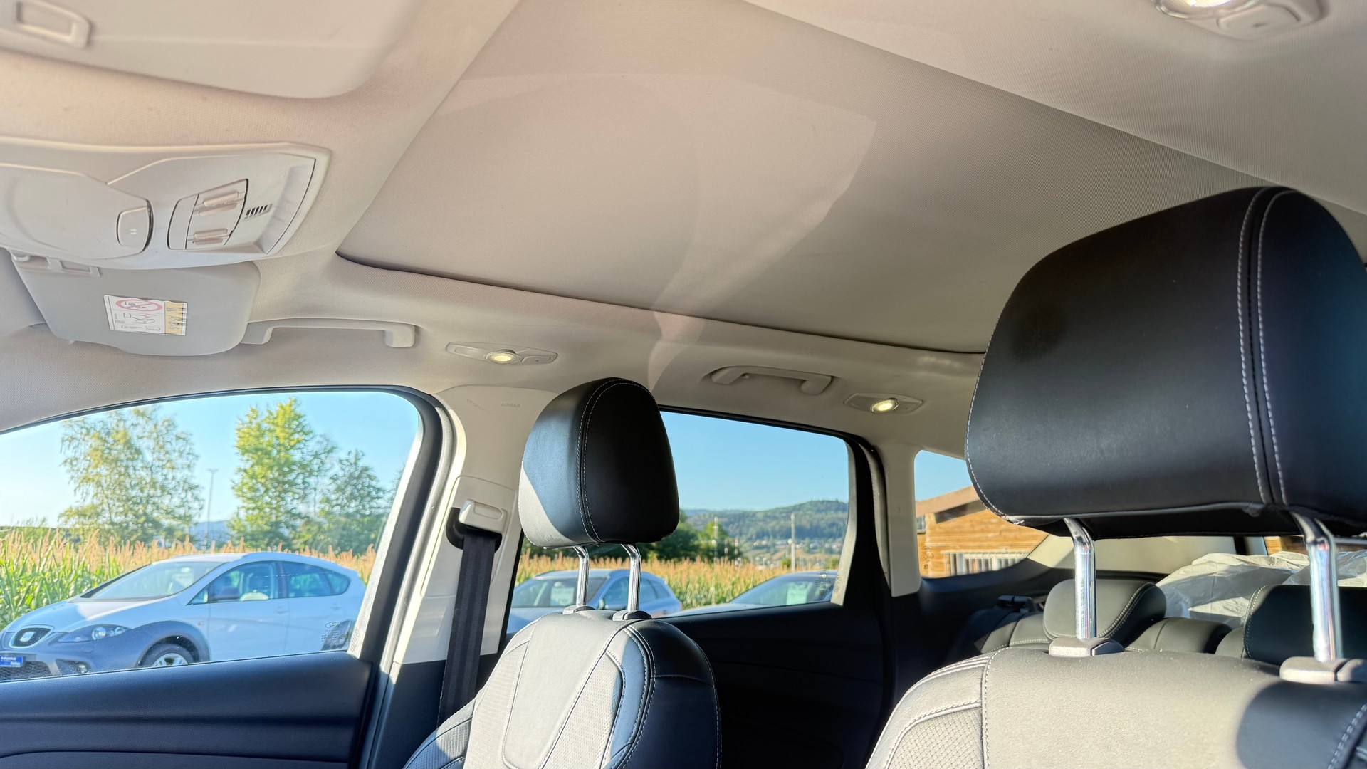 FORD Kuga 2.0 TDCi Titanium S 4WD PowerShift-image-7