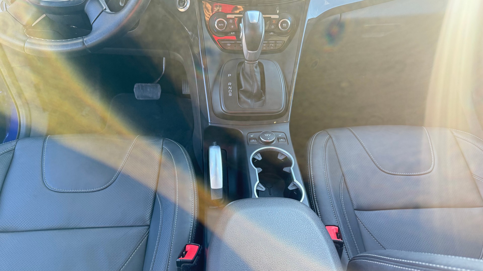 FORD Kuga 2.0 TDCi Titanium S 4WD PowerShift-image-5