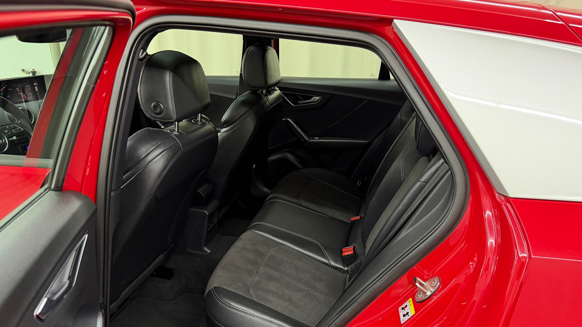AUDI Q2 2.0 TDI sport quattro S-tronic-image-14