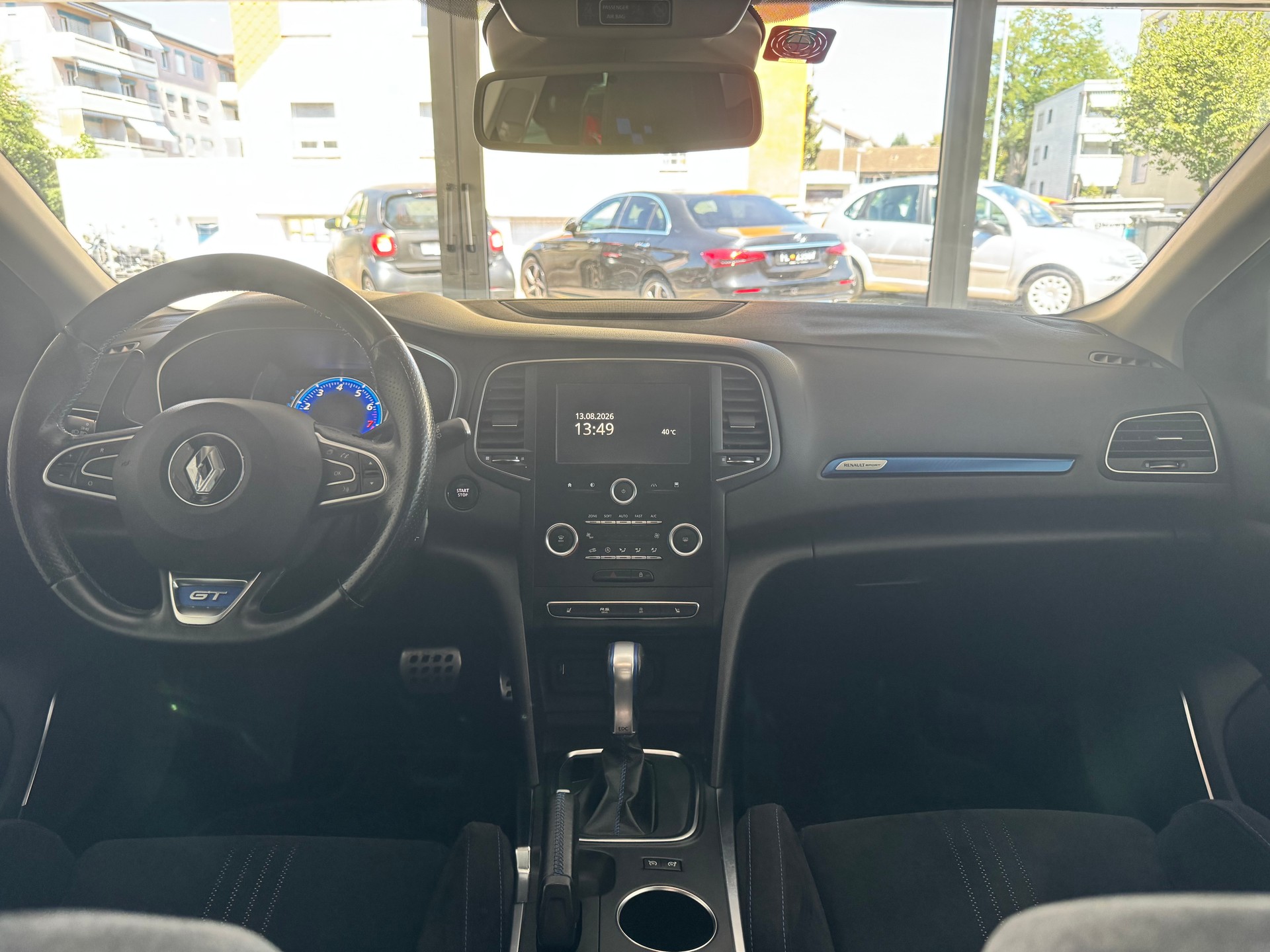 RENAULT Mégane 1.6 16V Turbo GT EDC-image-22