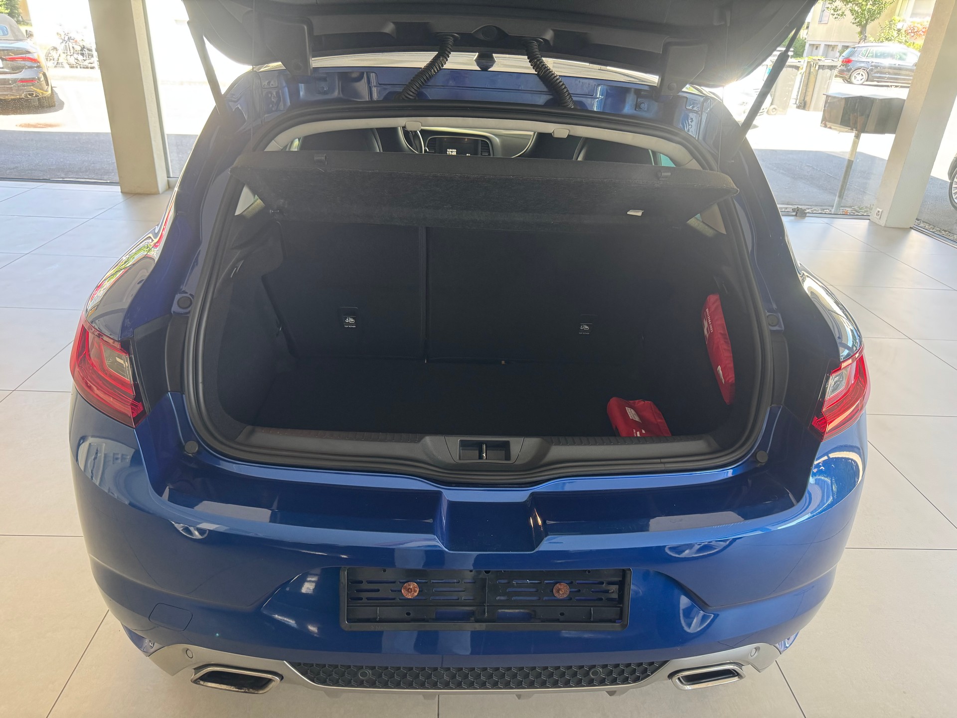 RENAULT Mégane 1.6 16V Turbo GT EDC-image-12