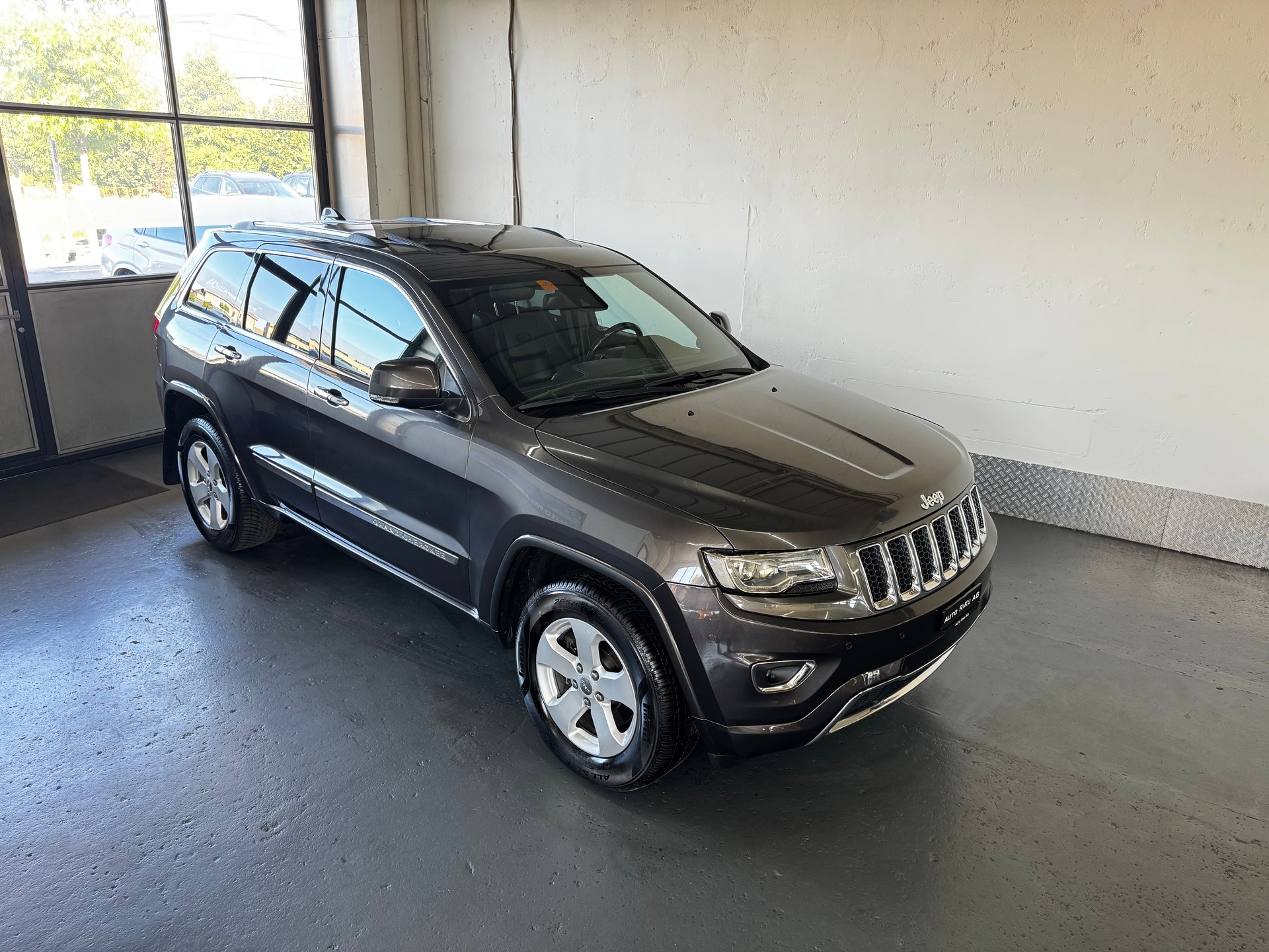 JEEP Grand Cherokee 3.0 CRD Overland Automatic-image-0