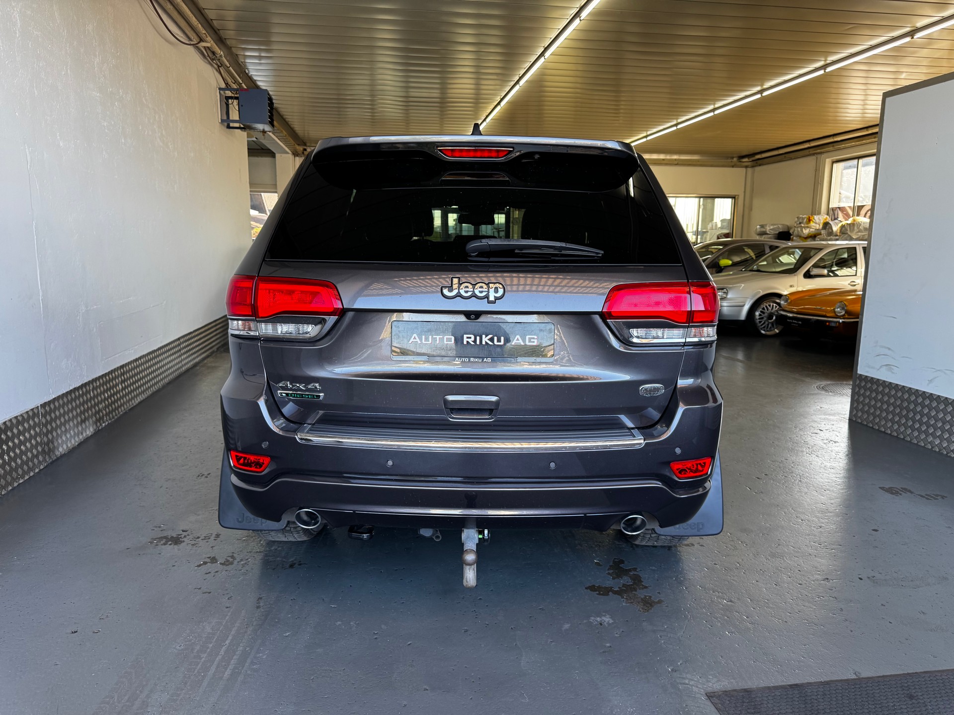 JEEP Grand Cherokee 3.0 CRD Overland Automatic-image-10