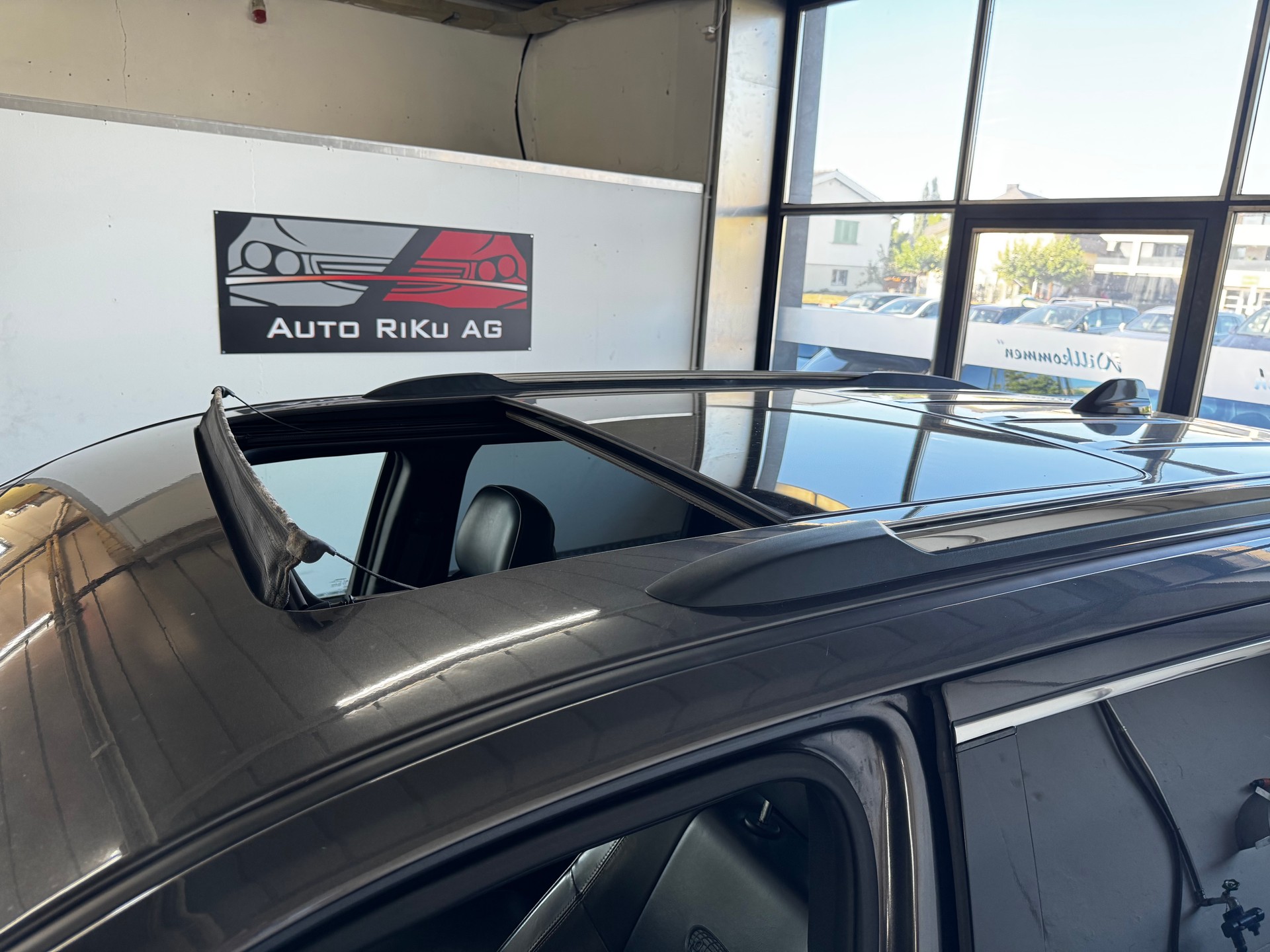 JEEP Grand Cherokee 3.0 CRD Overland Automatic-image-18