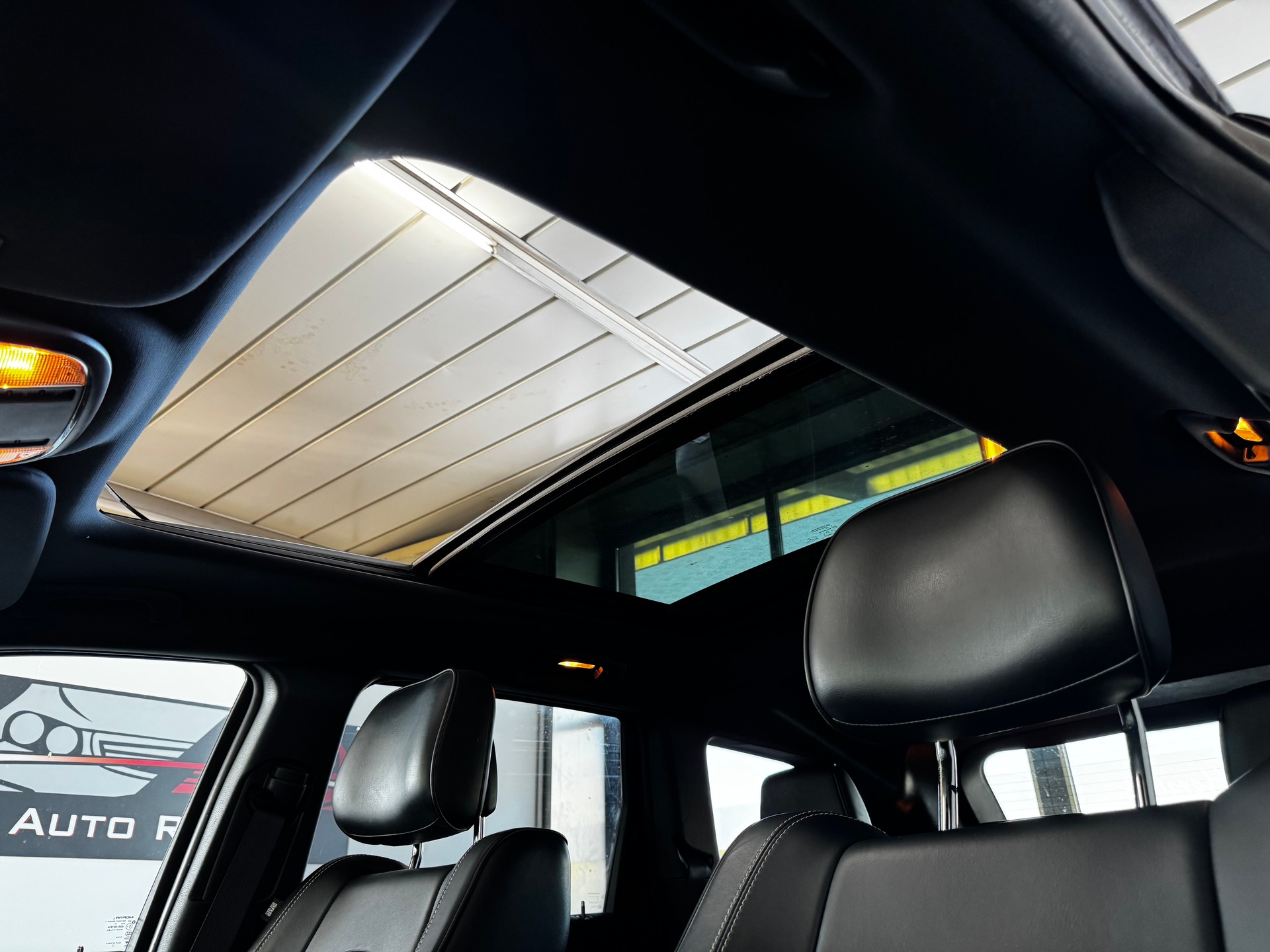 JEEP Grand Cherokee 3.0 CRD Overland Automatic-image-19