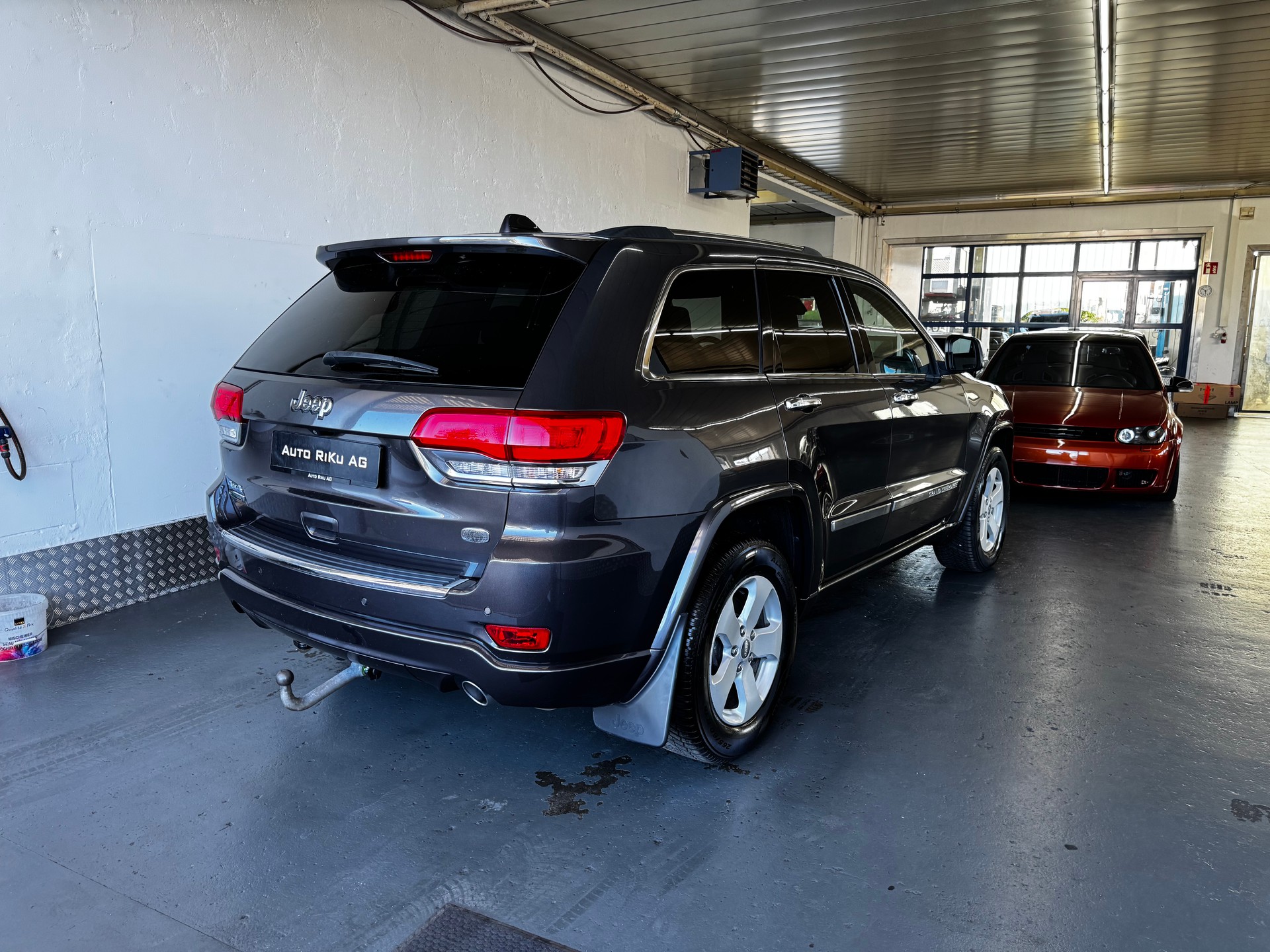JEEP Grand Cherokee 3.0 CRD Overland Automatic-image-8