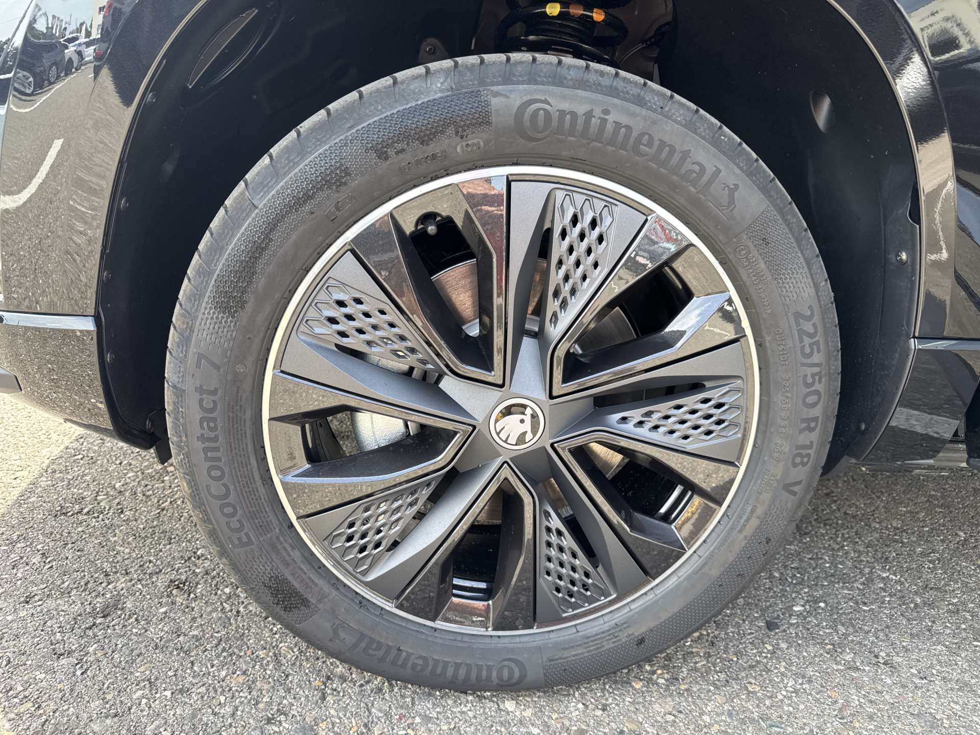 SKODA Karoq 2.0 TSi SportLine 4x4 DSG-Automat-image-7