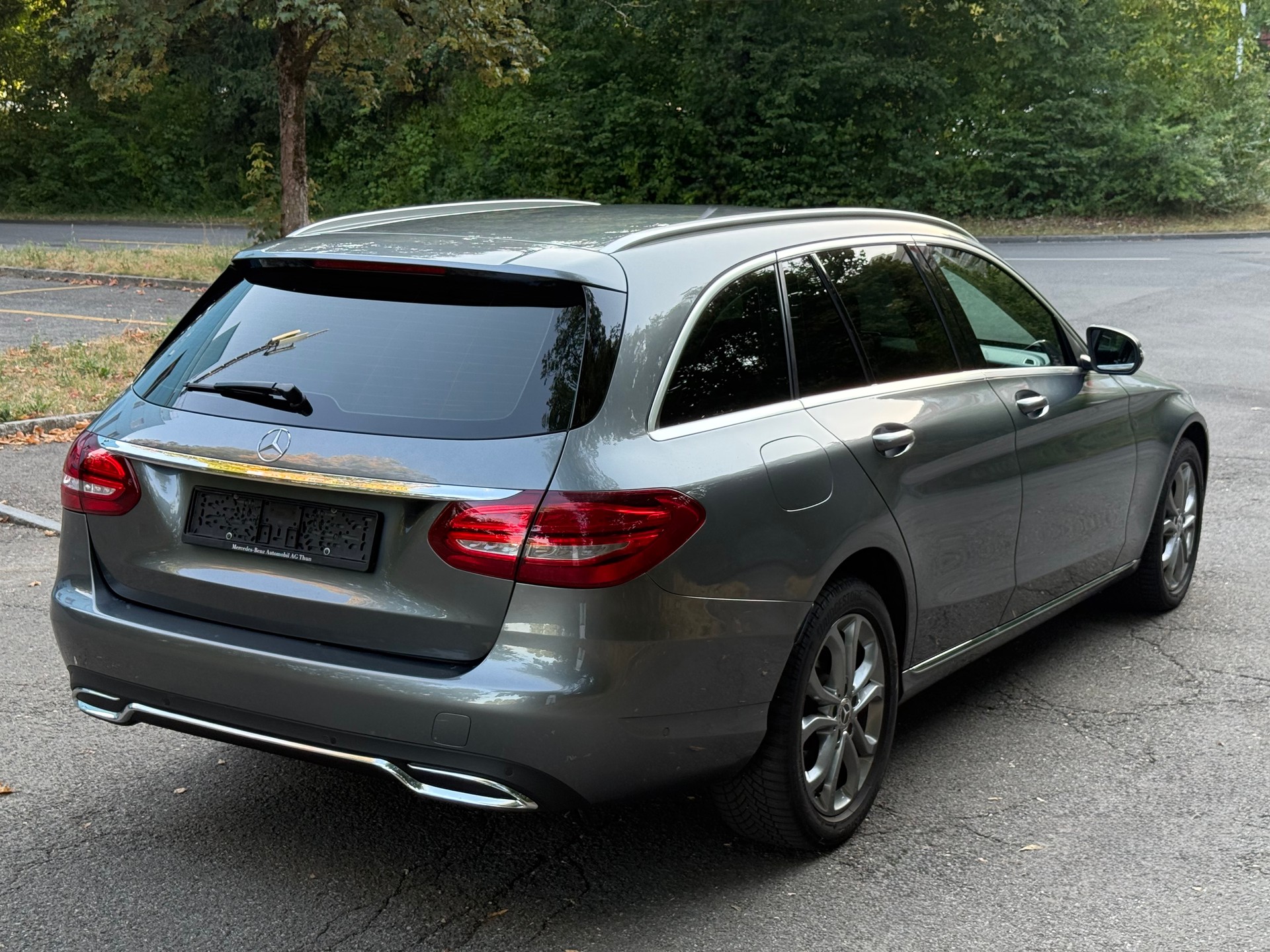MERCEDES-BENZ C 250 d Swiss Star Exclusive 4Matic 9G-Tronic-image-6