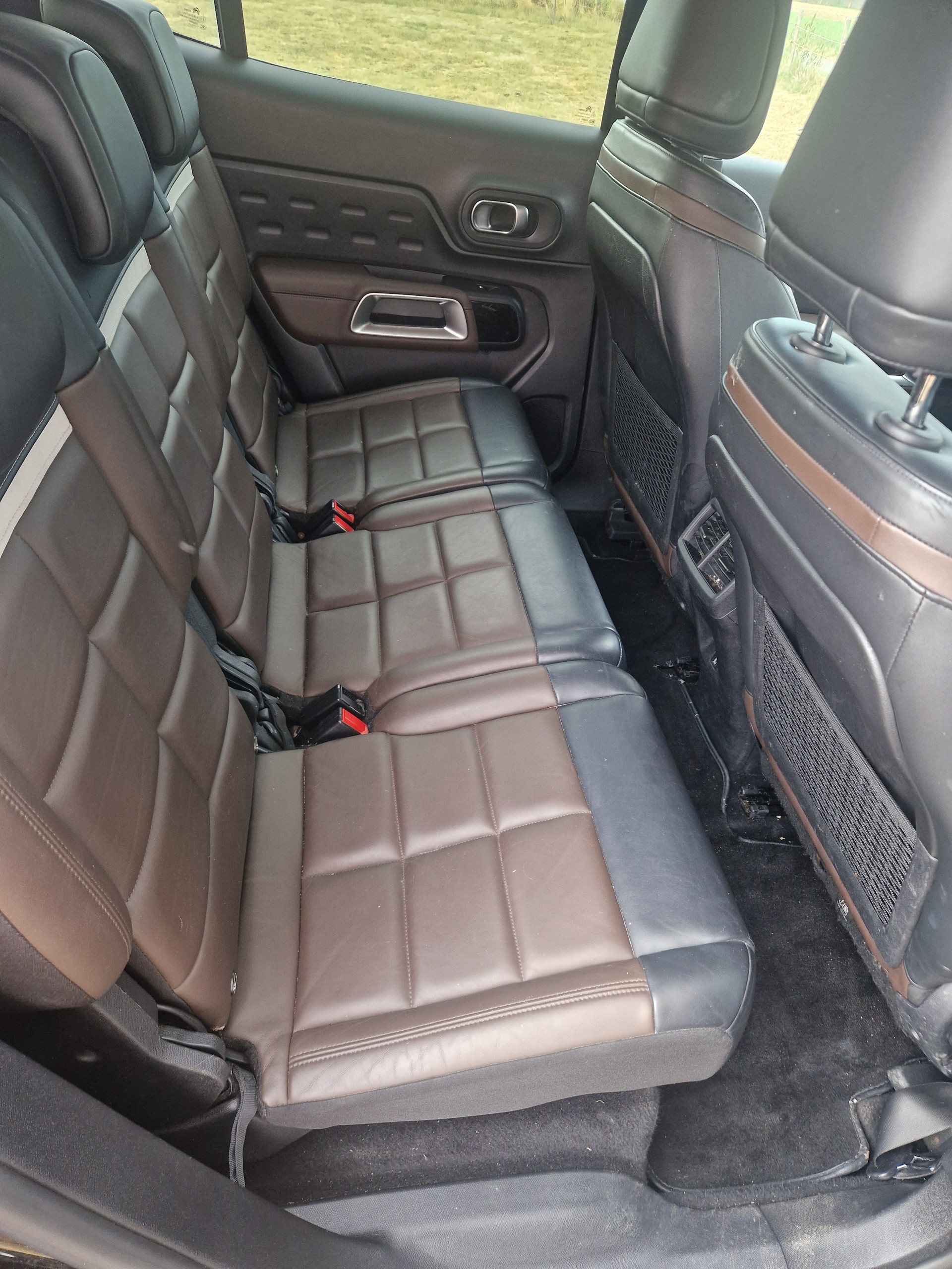 CITROEN C5 Aircross 1.6i PureTech Shine EAT8-image-8