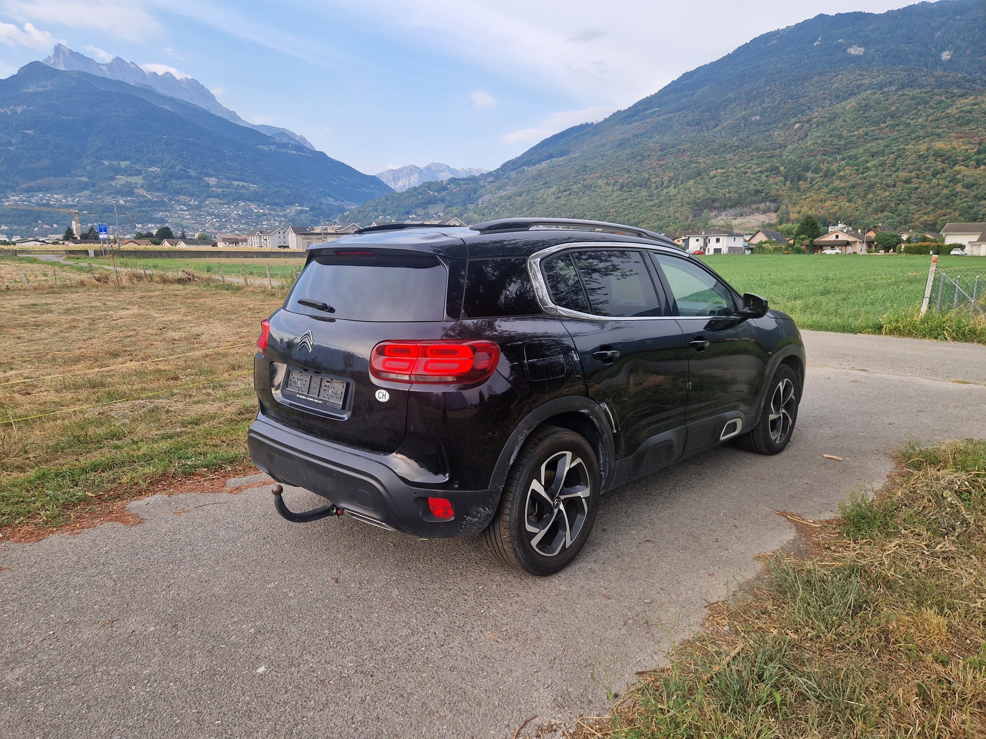 CITROEN C5 Aircross 1.6i PureTech Shine EAT8-image-5