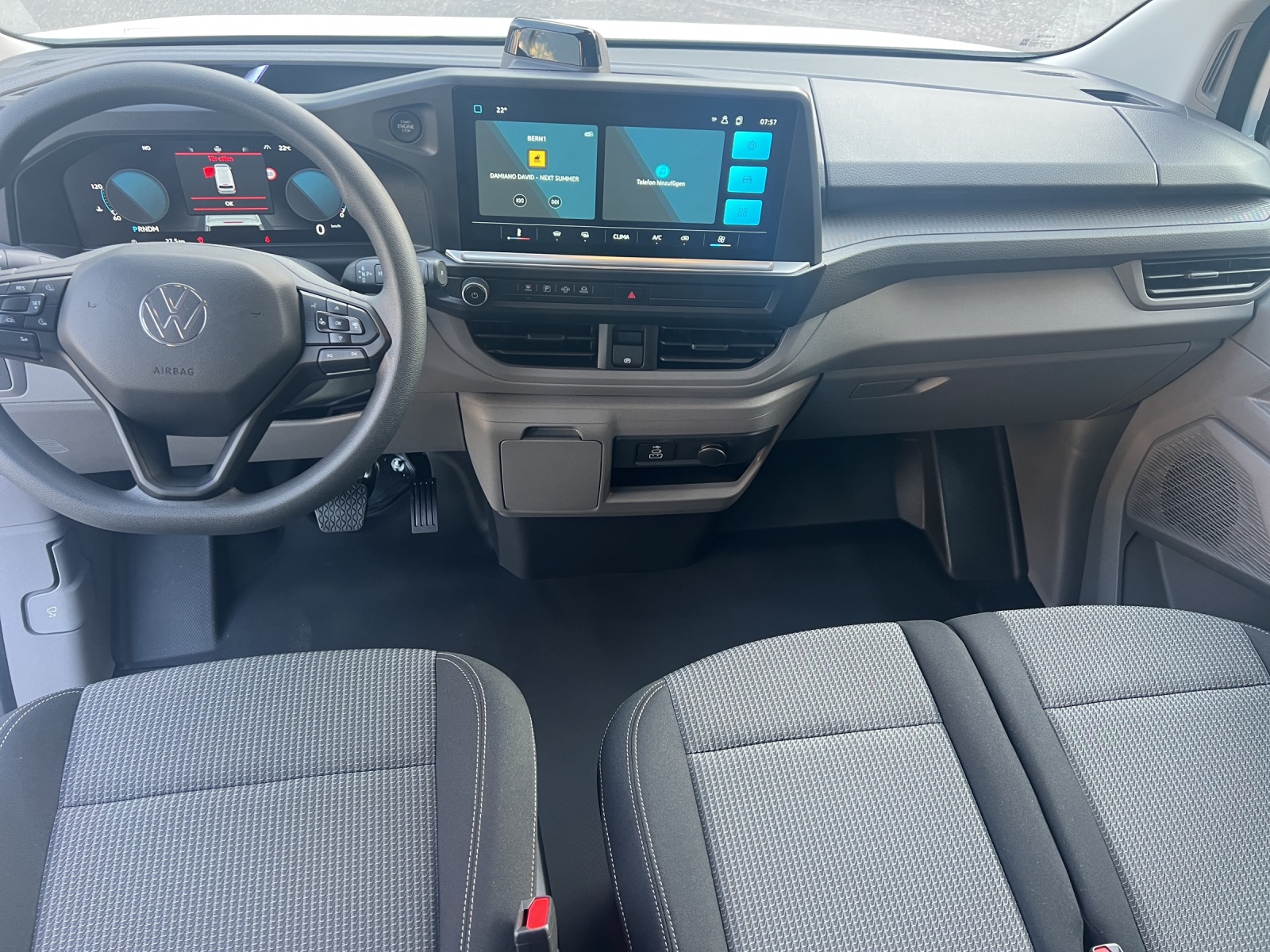 VW Transporter 2.0 TDI Automat 4Motion-image-7