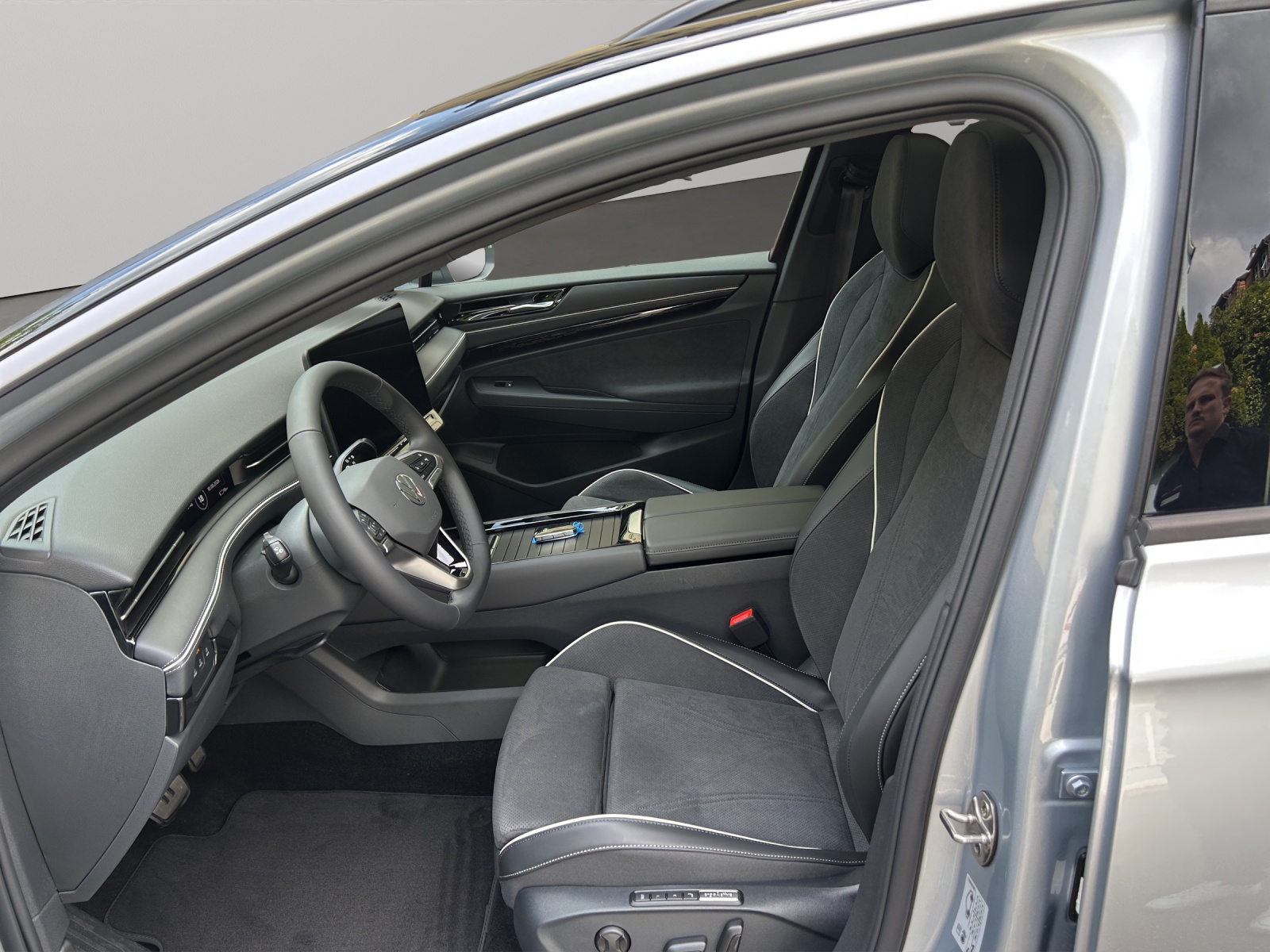 VW ID.7 Tourer Pro S 86 kWh Pro S United-image-5