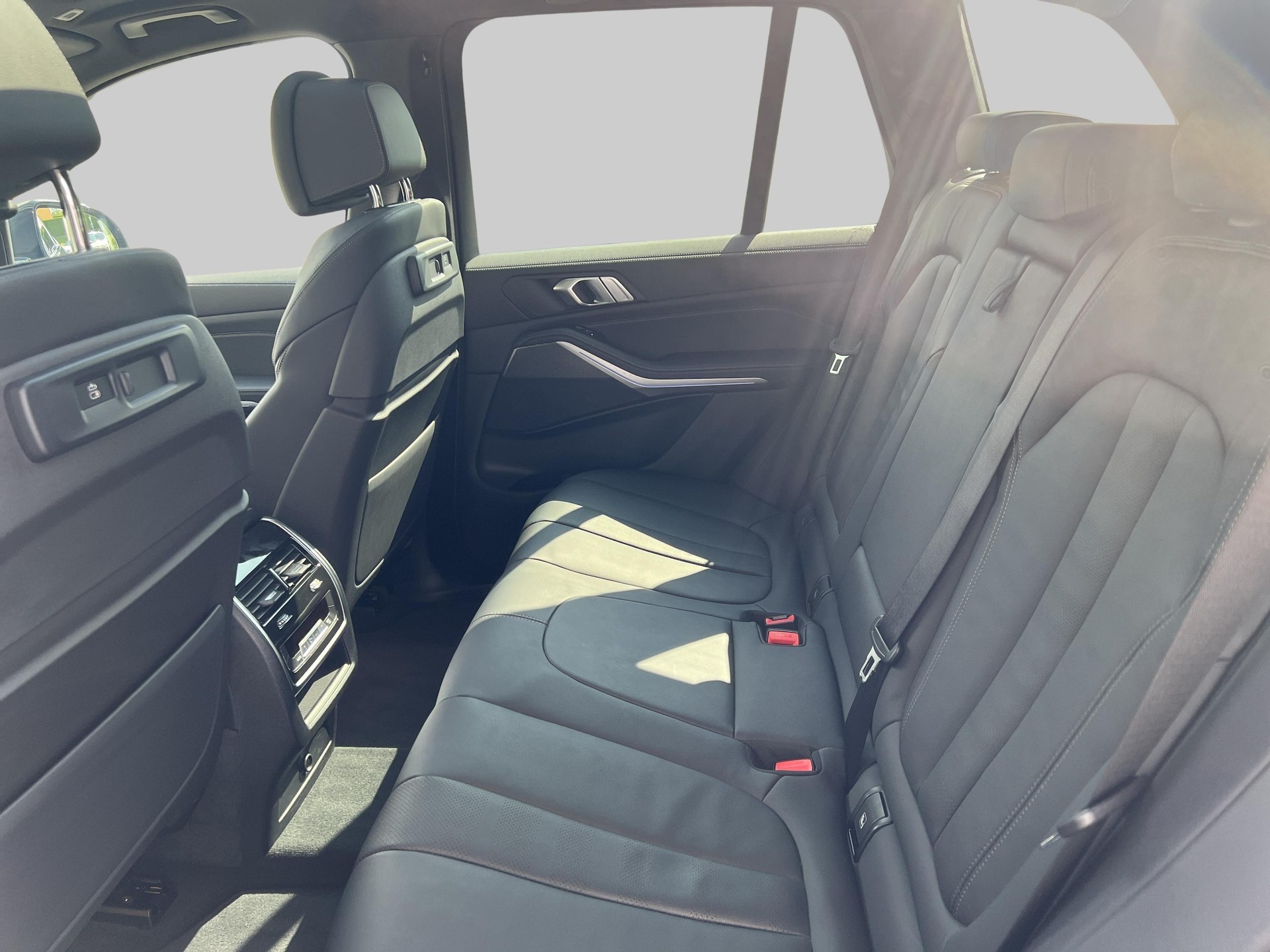 BMW X5 xDrive 45e M Sport-image-17
