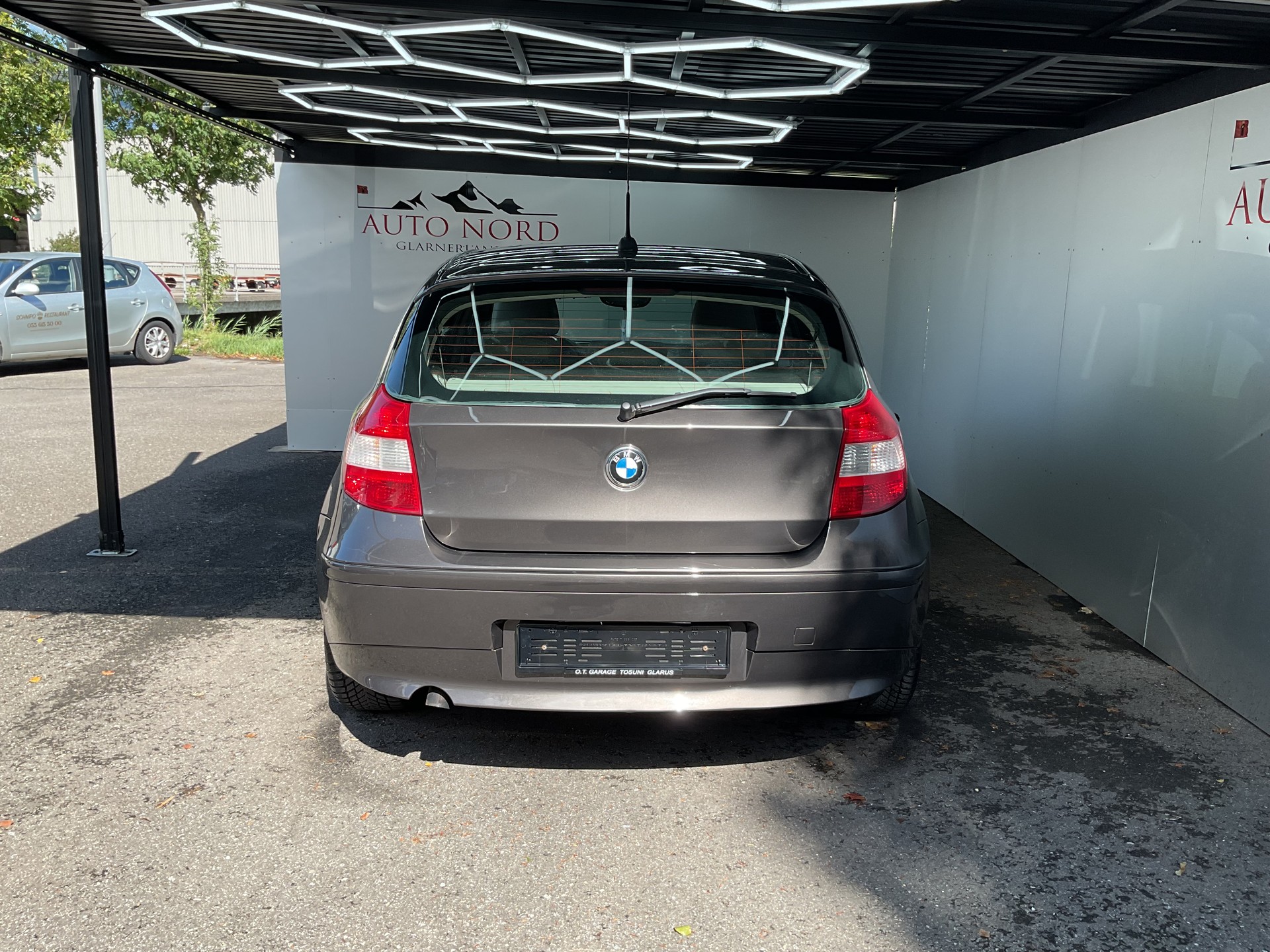 BMW 118d-image-4