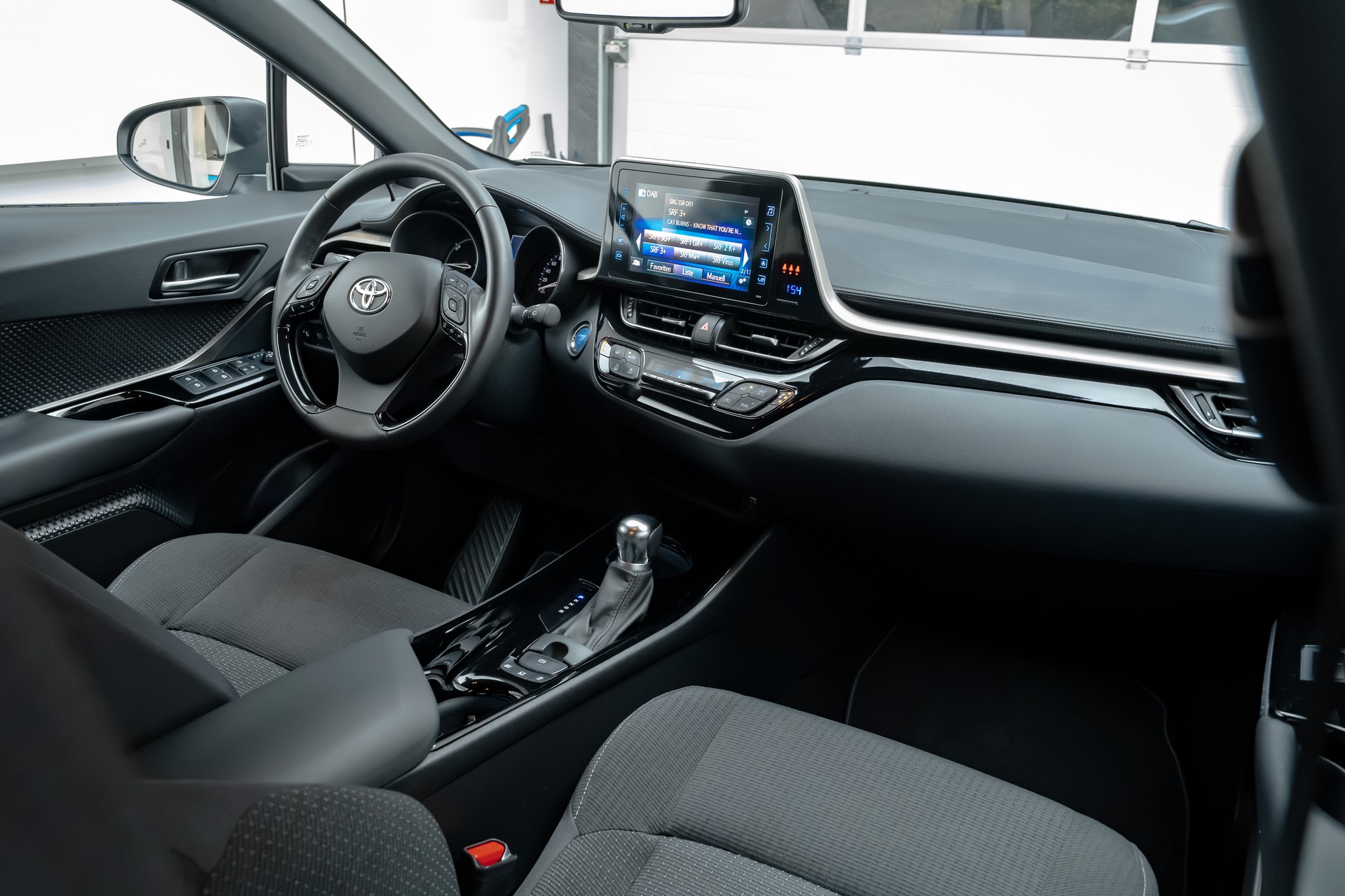 TOYOTA C-HR 1.8 HSD Style CVT-image-7