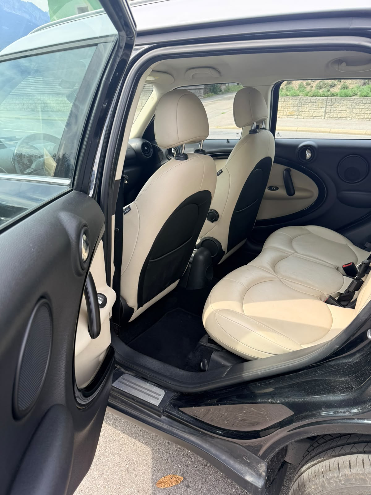 MINI Countryman Cooper ALL4-image-11