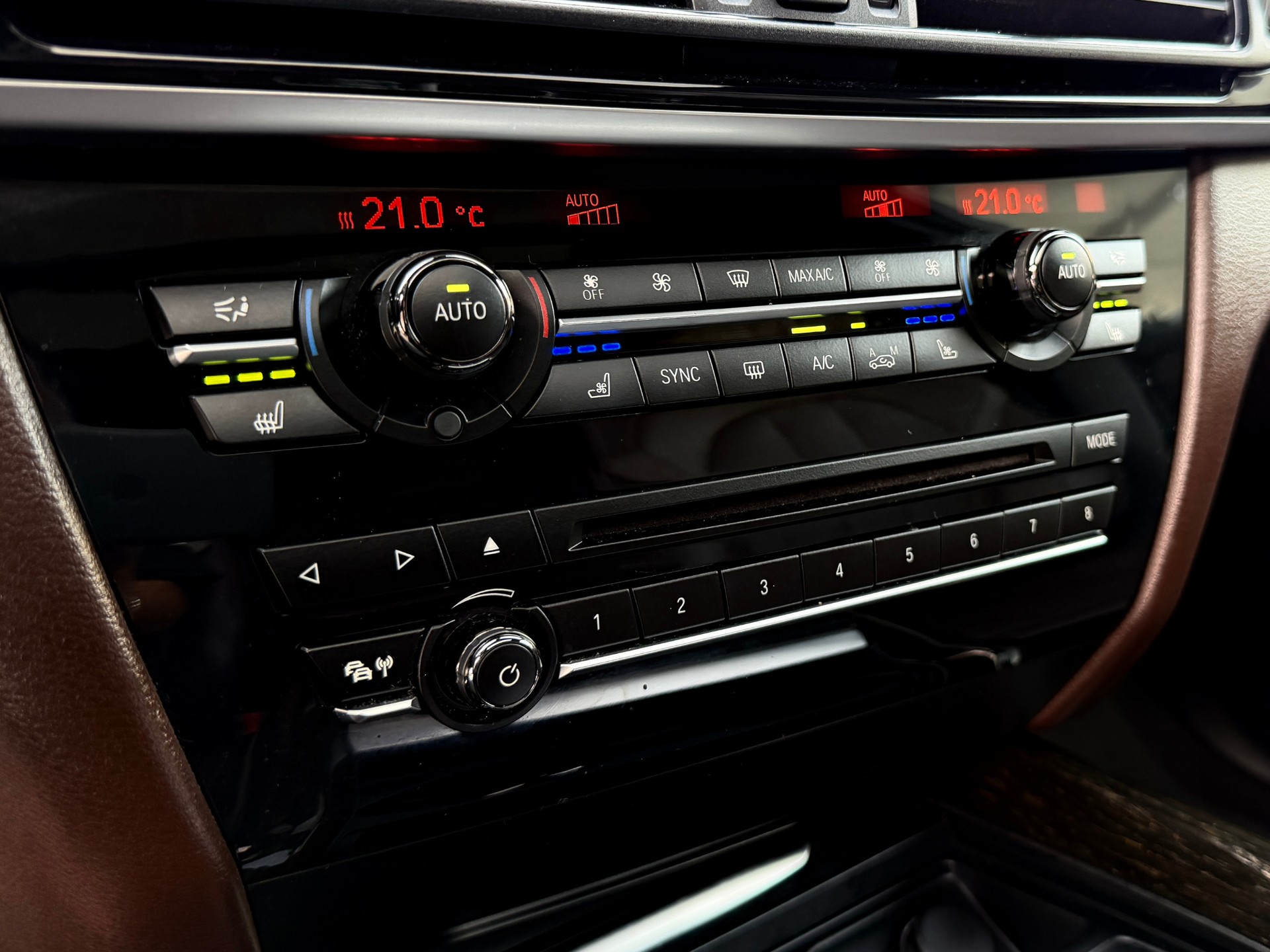 BMW X5 xDrive 40d Steptronic-image-18