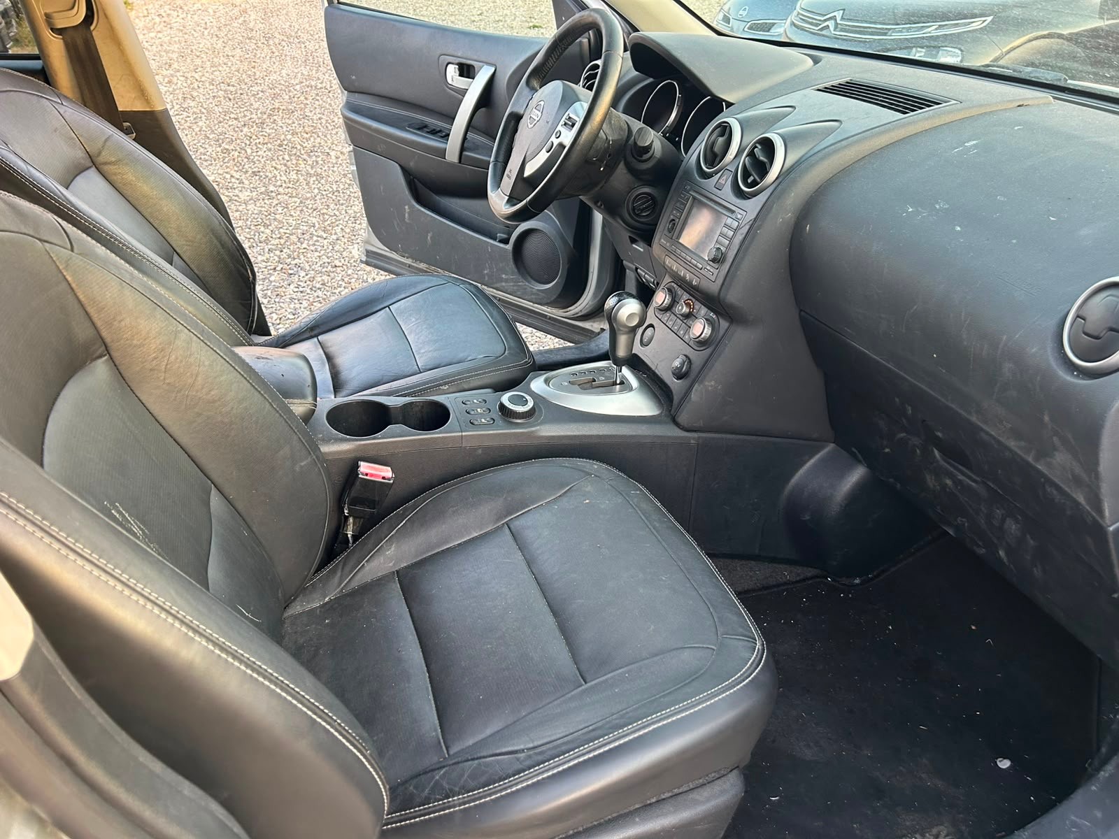 NISSAN Qashqai +2 2.0 dCi 4WD tekna Automatic-image-9