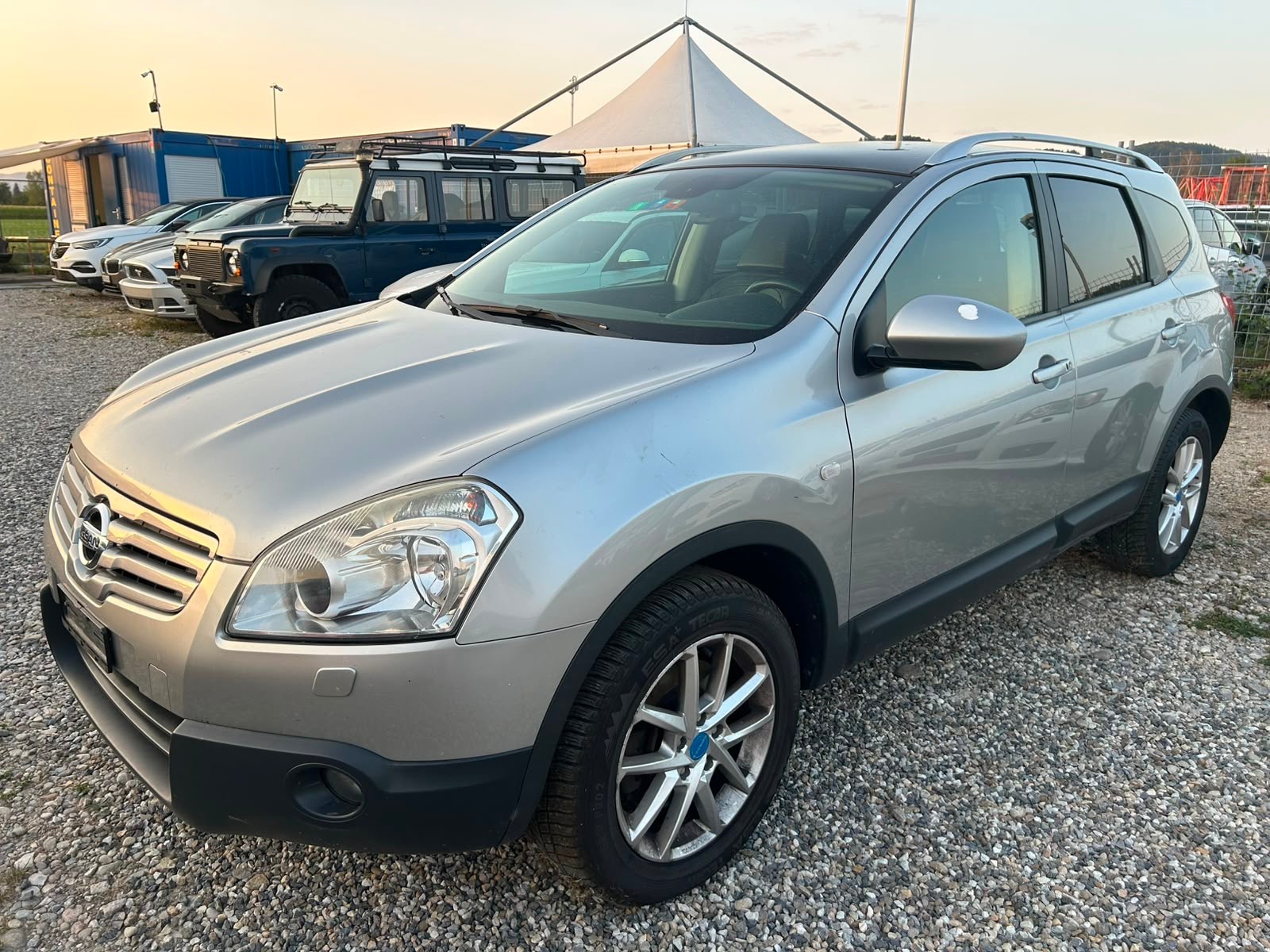 NISSAN Qashqai +2 2.0 dCi 4WD tekna Automatic-image-5