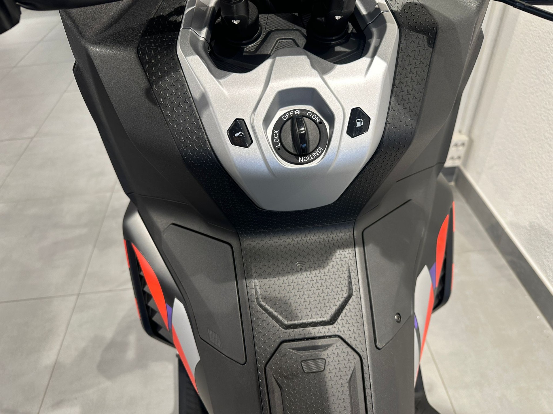 APRILIA SR GT 400 Replica | Neu | Ab Lager Verfügbar | Adventure Roller | Garantie-image-13