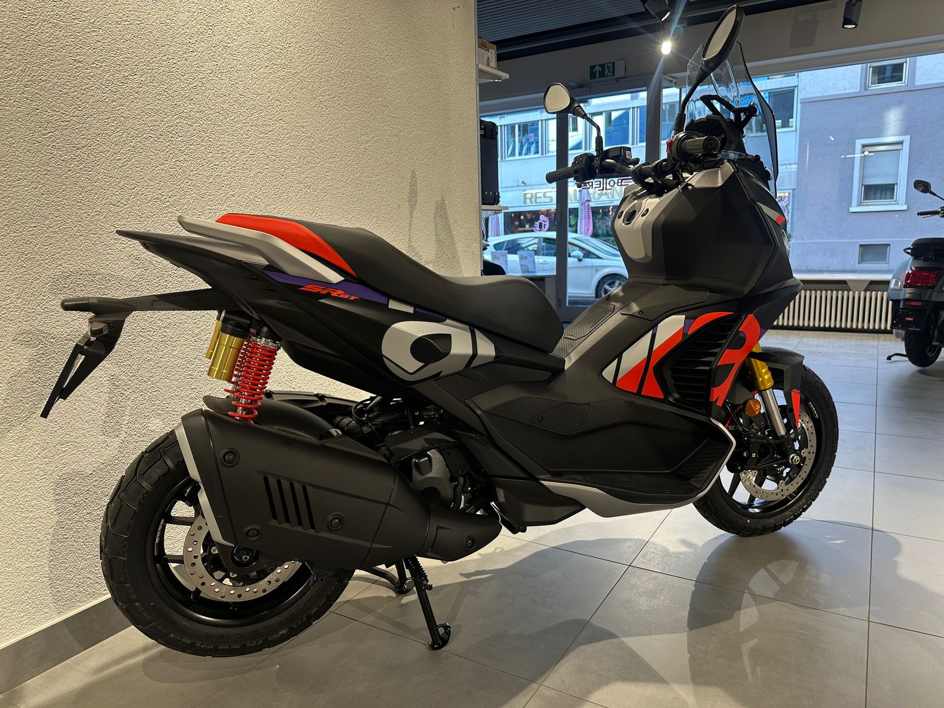 APRILIA SR GT 400 Replica | Neu | Ab Lager Verfügbar | Adventure Roller | Garantie-showroom-element-3