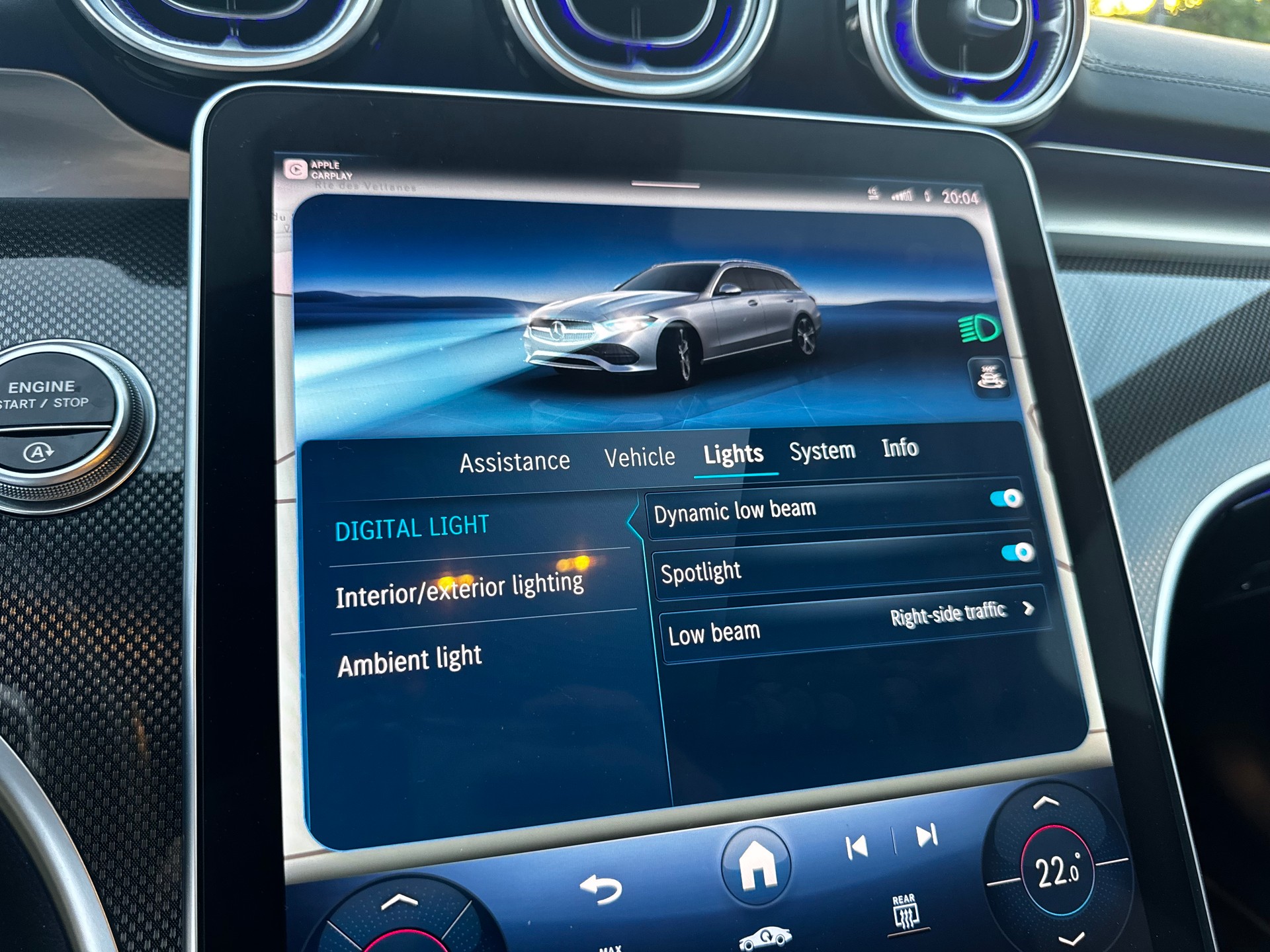 MERCEDES-BENZ C 200 AMG Line-image-17