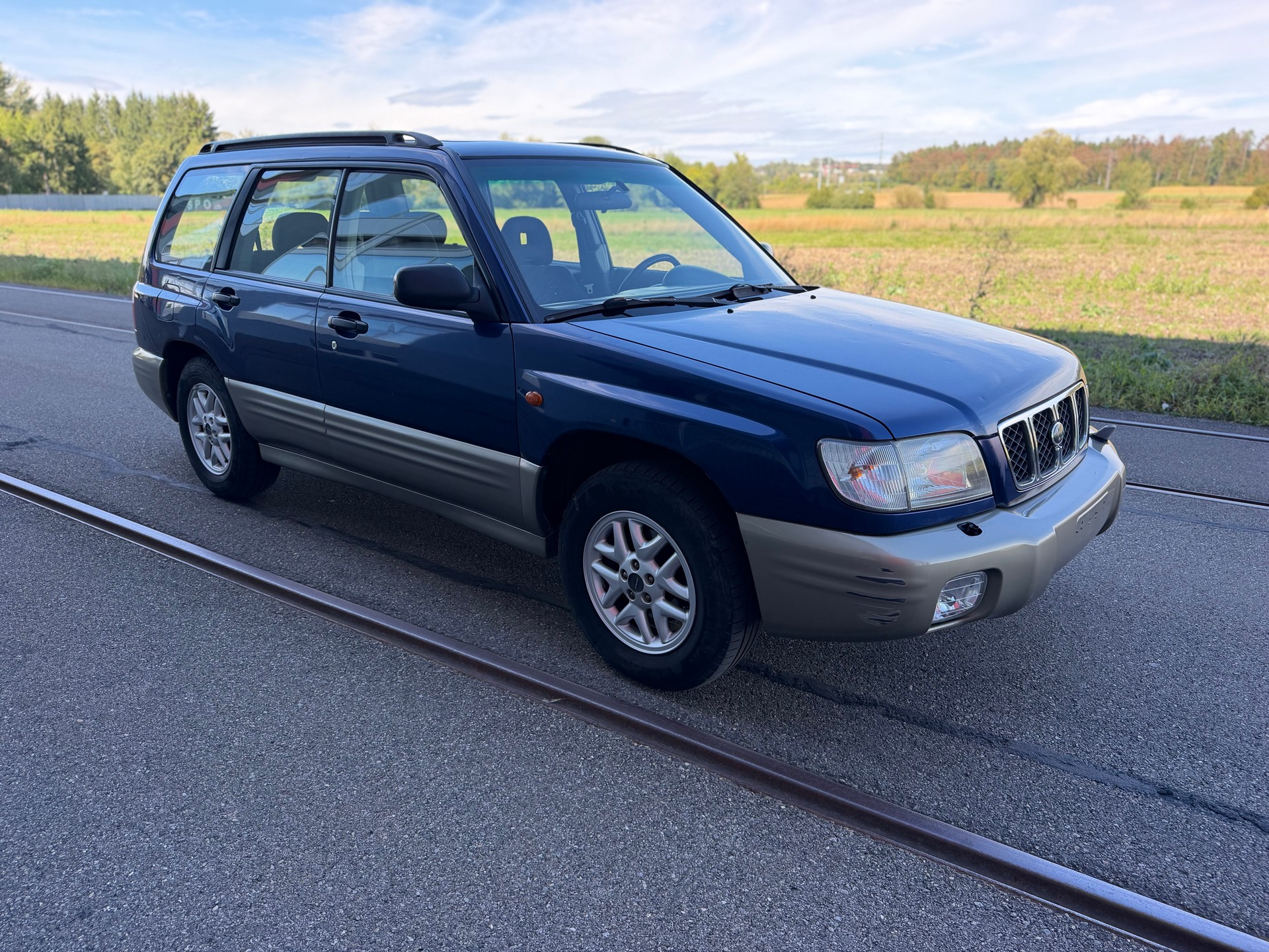SUBARU Forester 2.0 Comfort Automatic-image-2